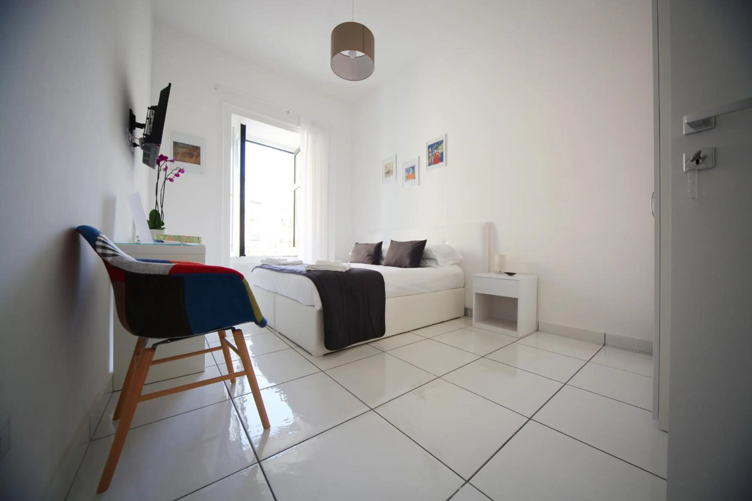 Photo of the whole room in Le Mulieres