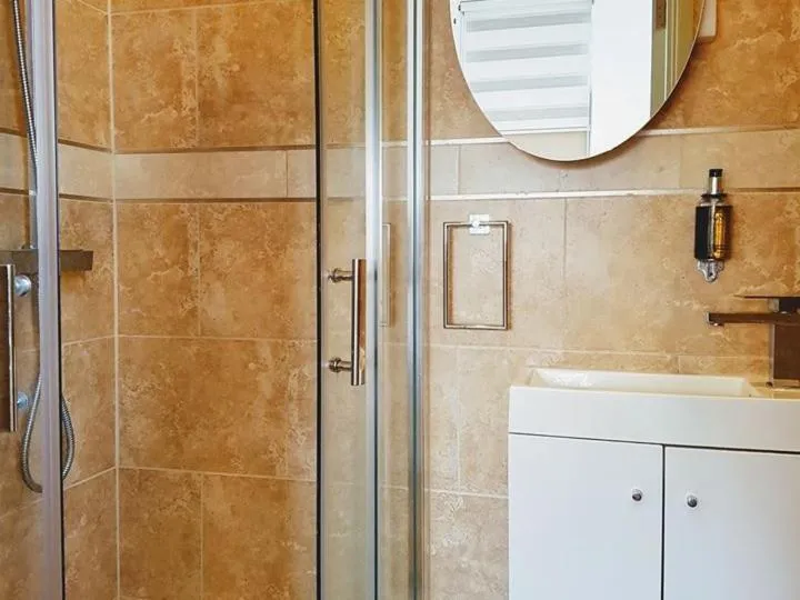 Bathroom in Forest House Hotel