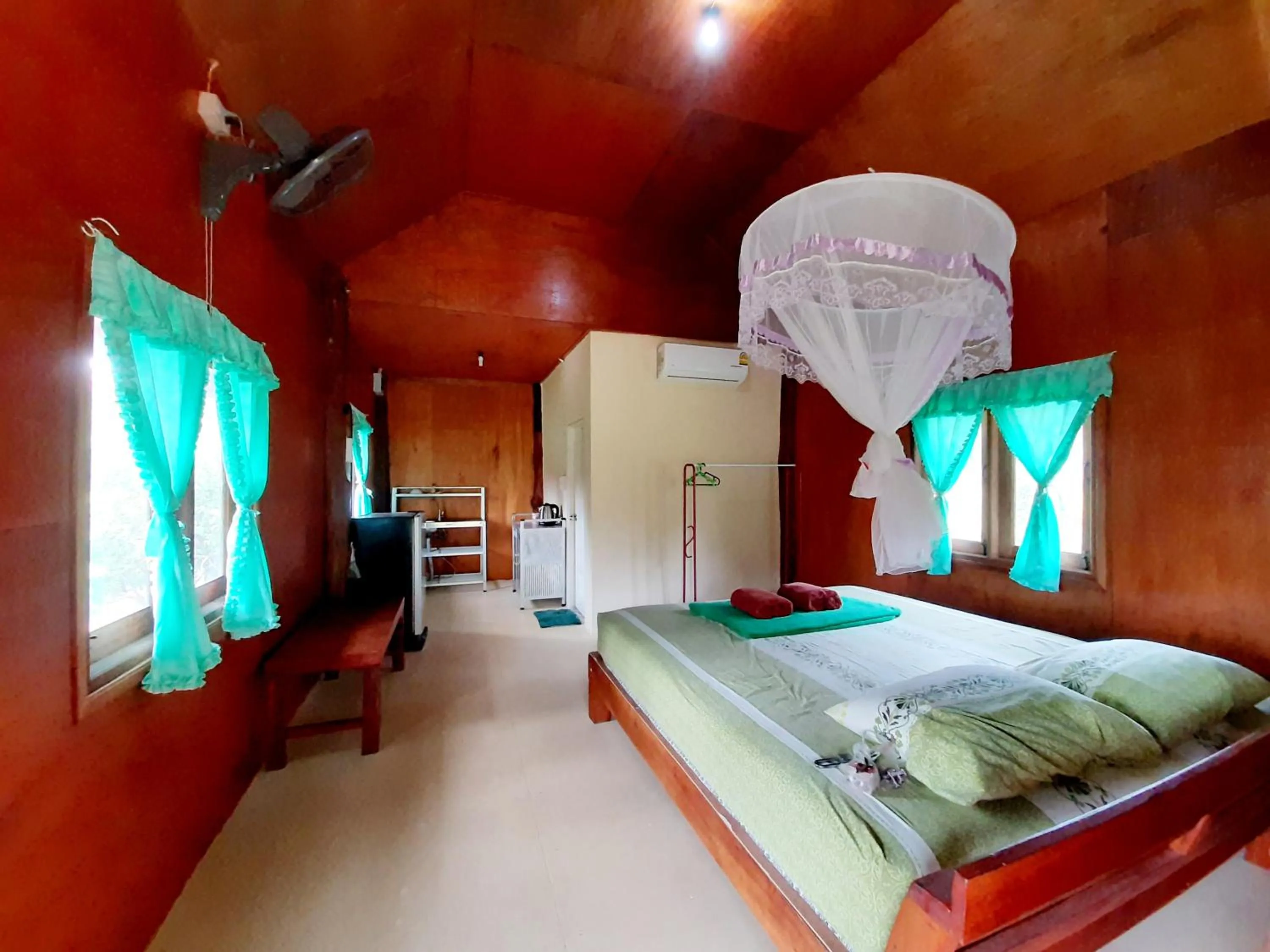 Photo of the whole room, Bed in Gardenhomeresortkohjum