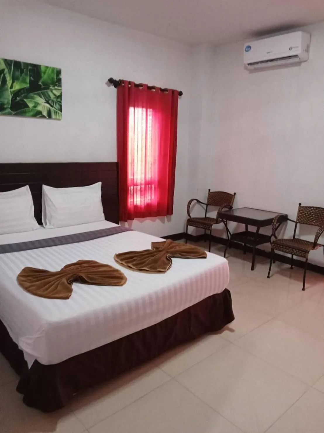 Bed in PS Hotel Saraburi