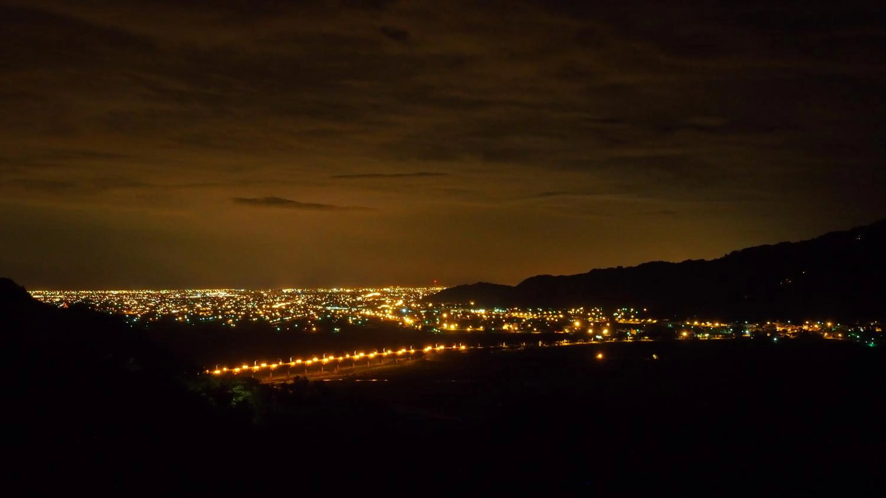 Night in 山禾居 道 Villa