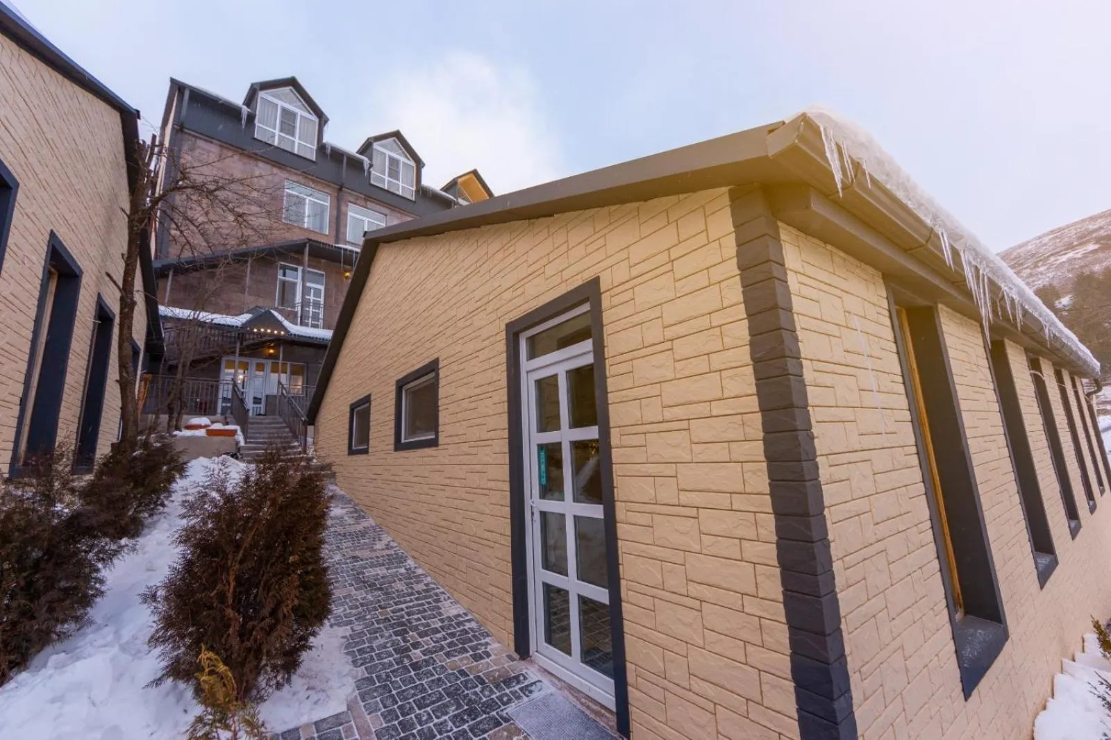 Property building in Popock Tsaghkadzor