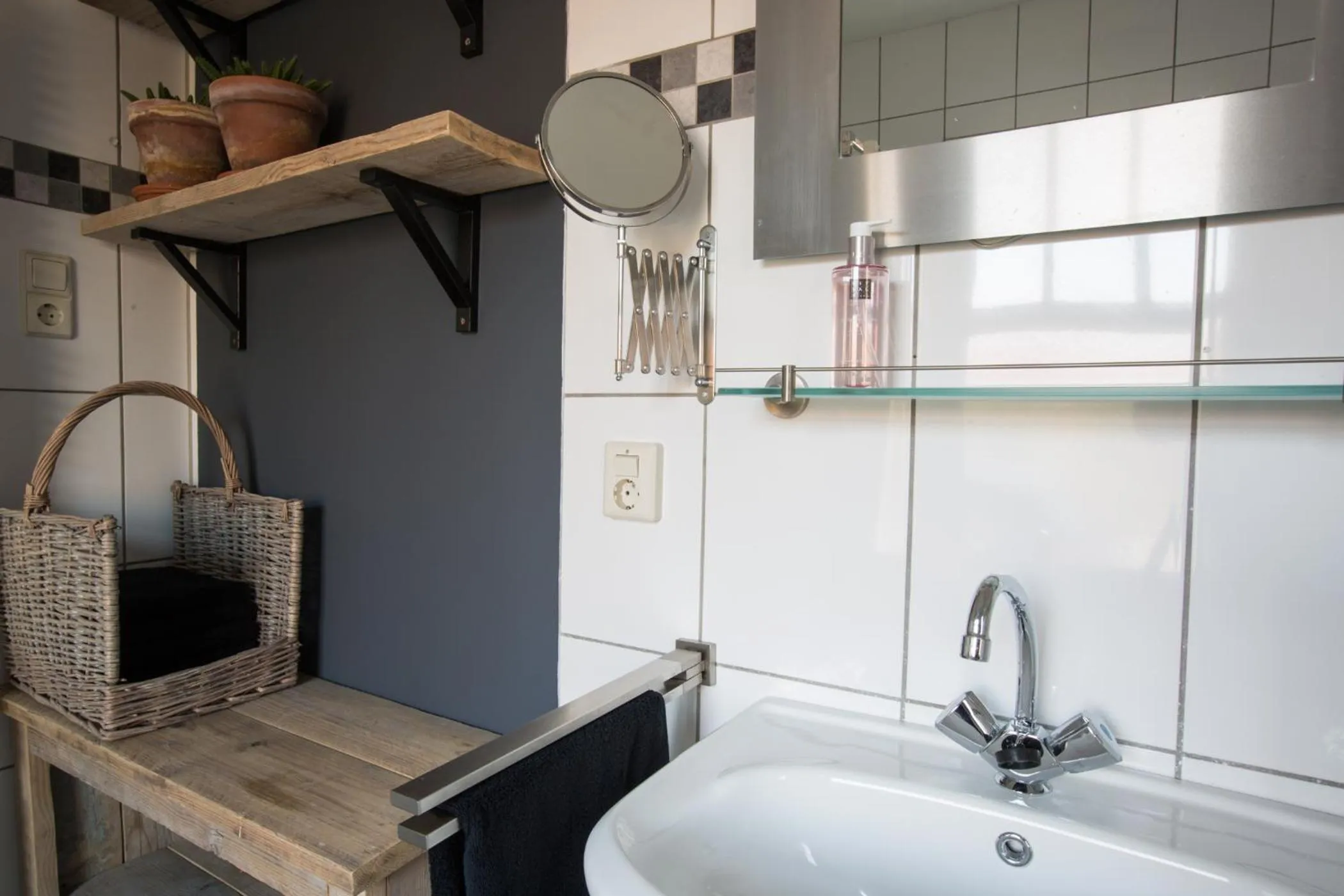 Bathroom in B&B Slapen bij de burgemeester