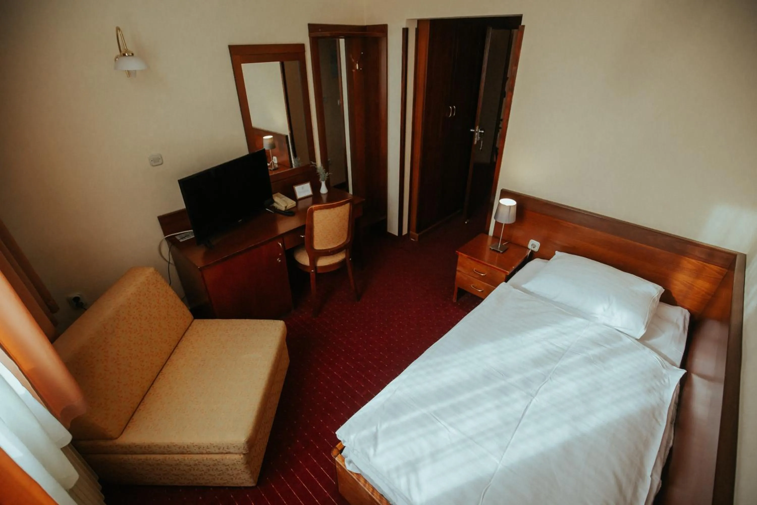 Photo of the whole room in Hotel Central