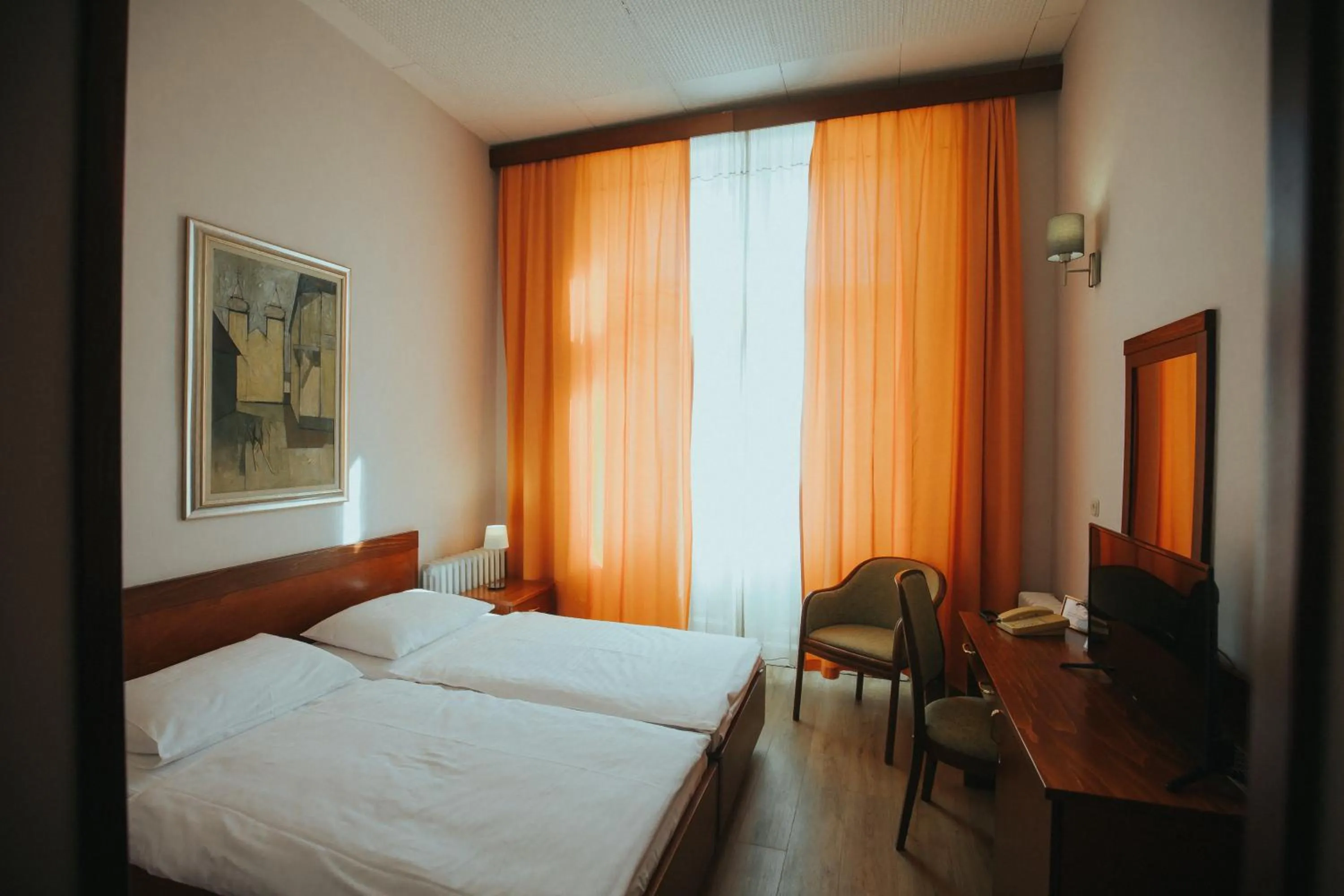 Photo of the whole room in Hotel Central