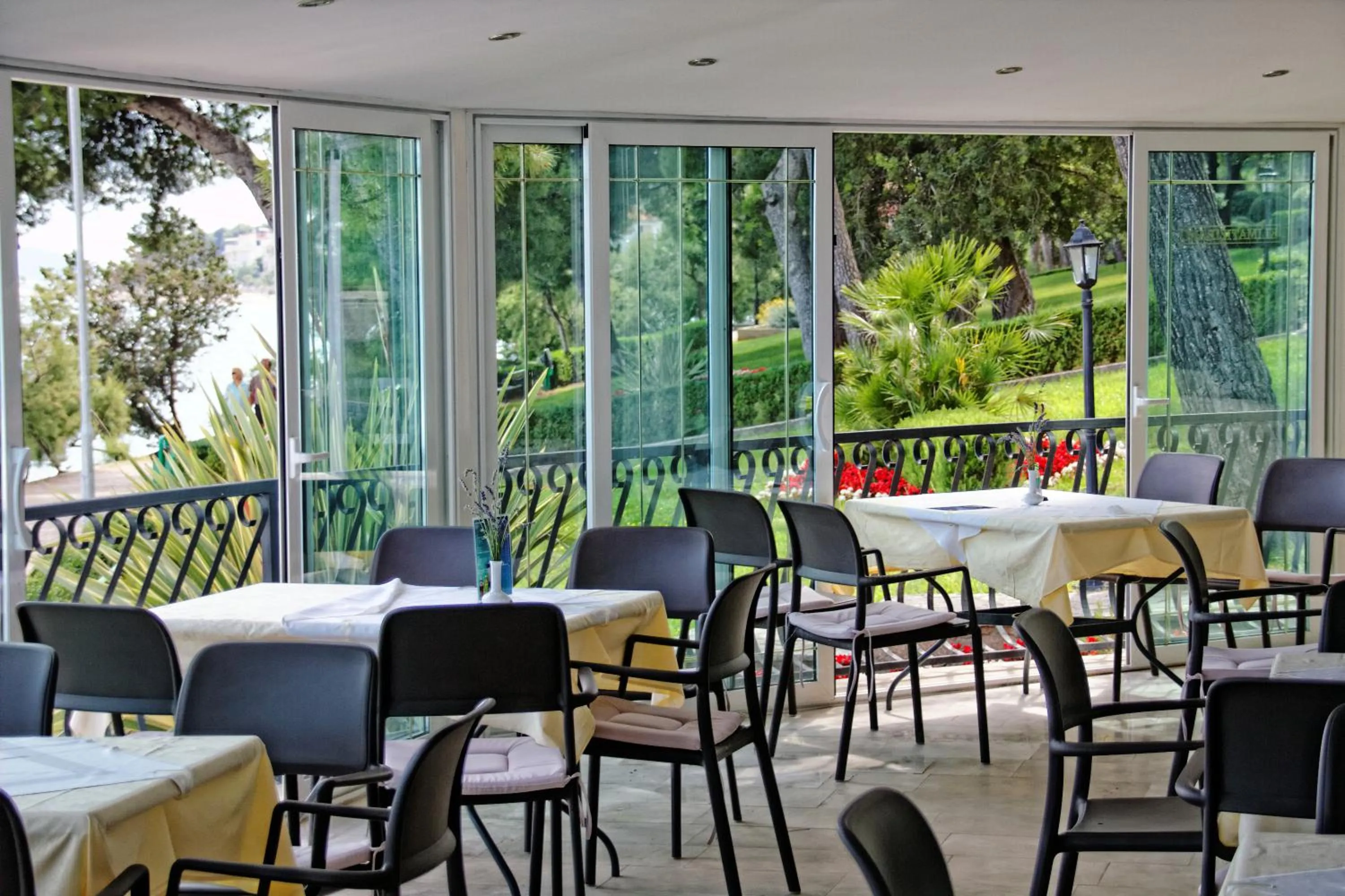 Restaurant/places to eat in Hotel Val All Inclusive