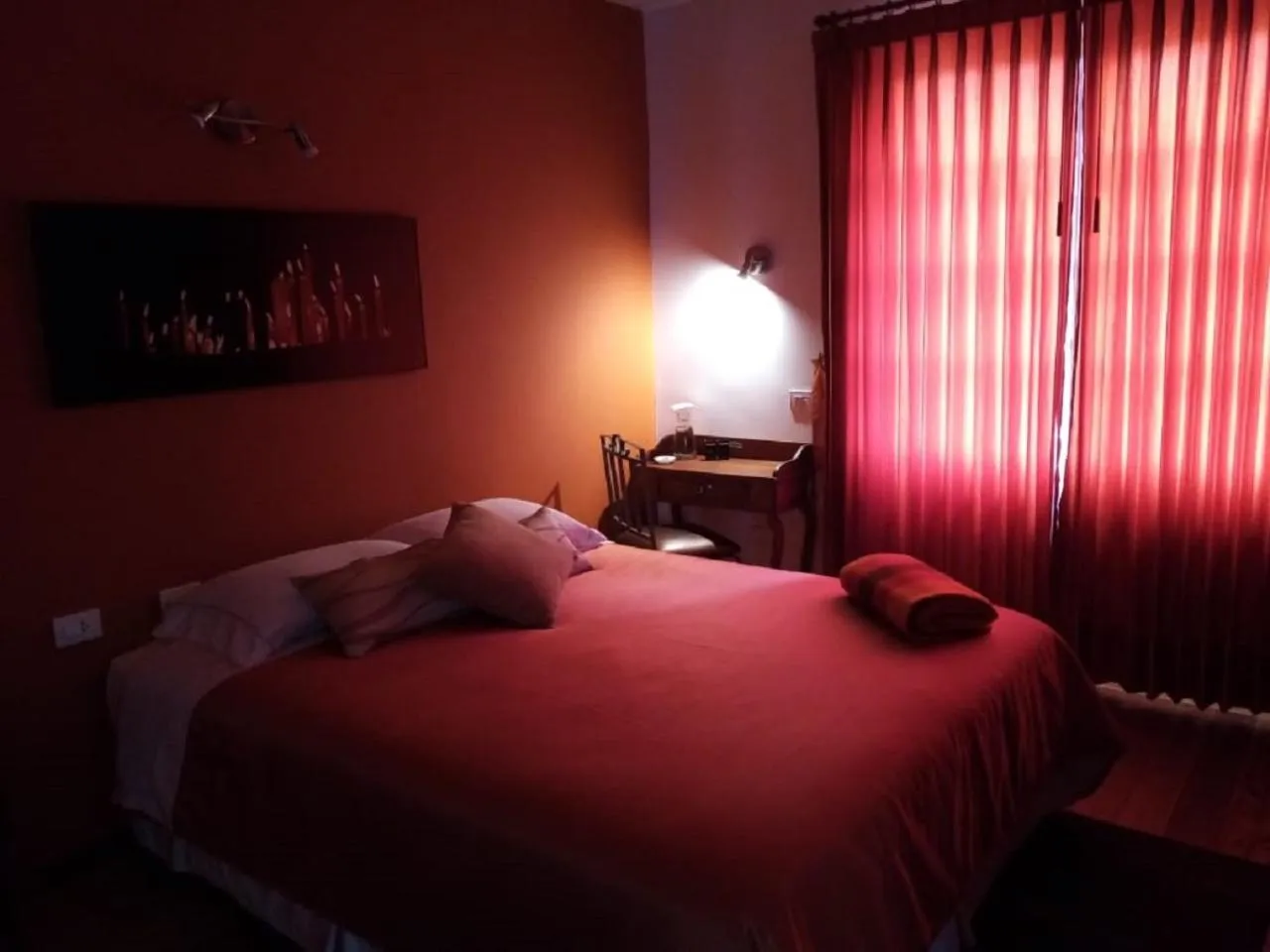 Bed in Hotel Casa Ecuatreasures Centro Historico