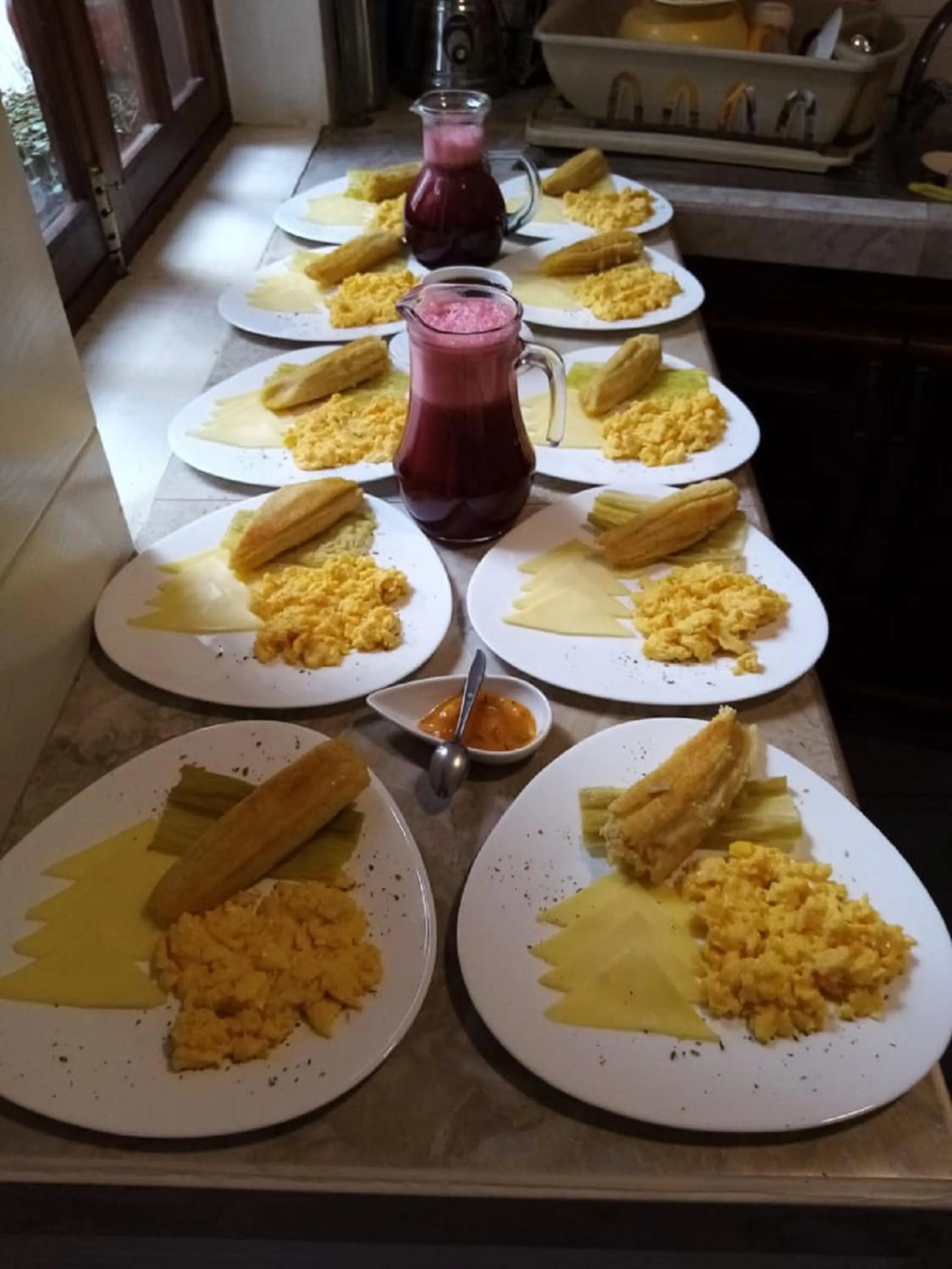 Food and drinks in Hotel Casa Ecuatreasures Centro Historico