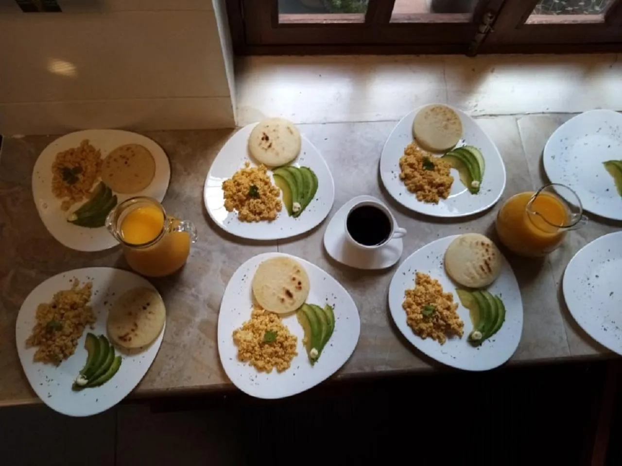 Food and drinks in Hotel Casa Ecuatreasures Centro Historico