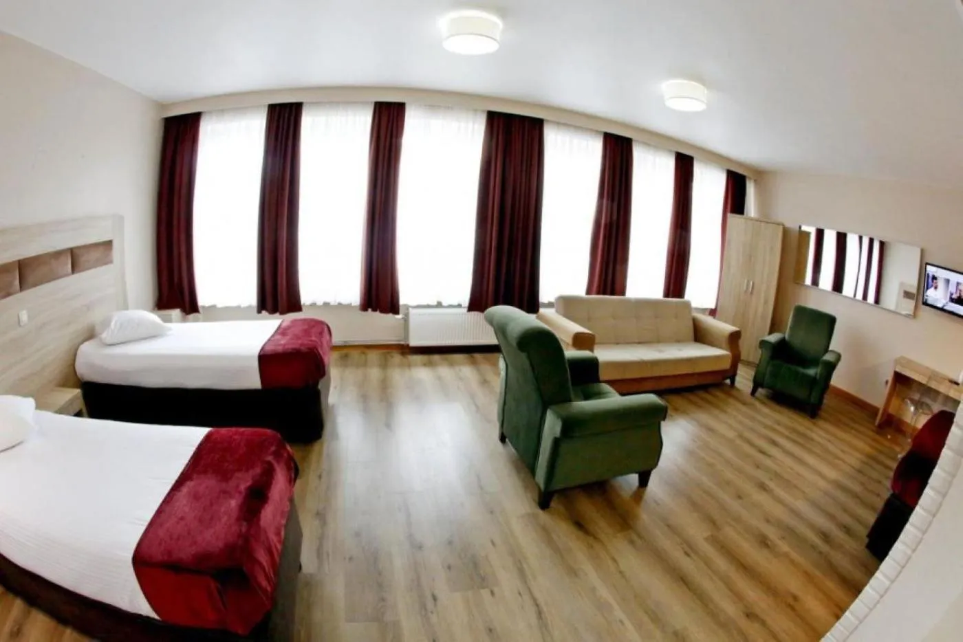 Bedroom, Bed in Hotel de France