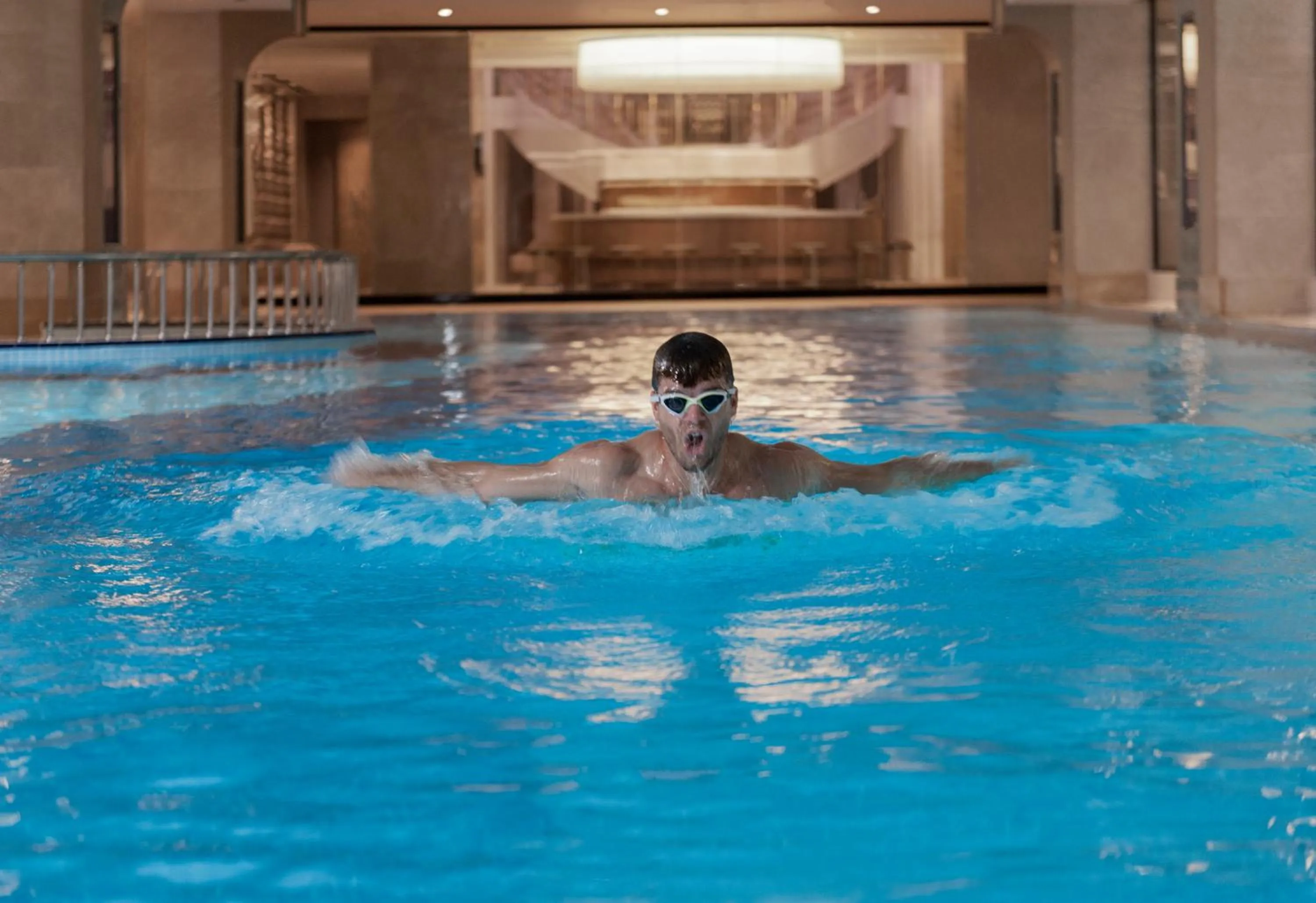 Swimming pool in Elite World Grand Istanbul Basın Ekspres