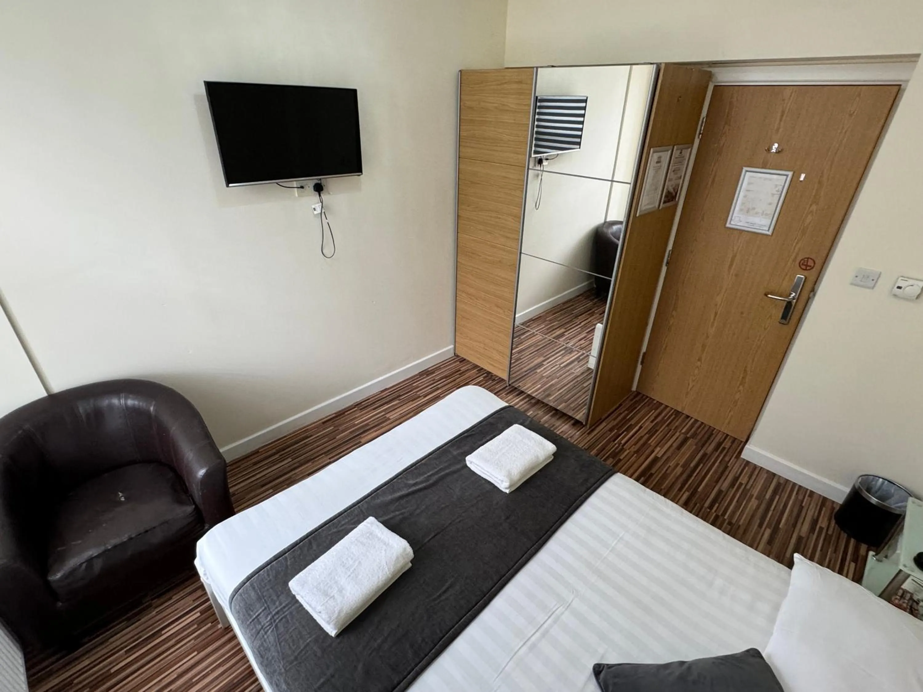 Bed in Namaste Palace Hotel