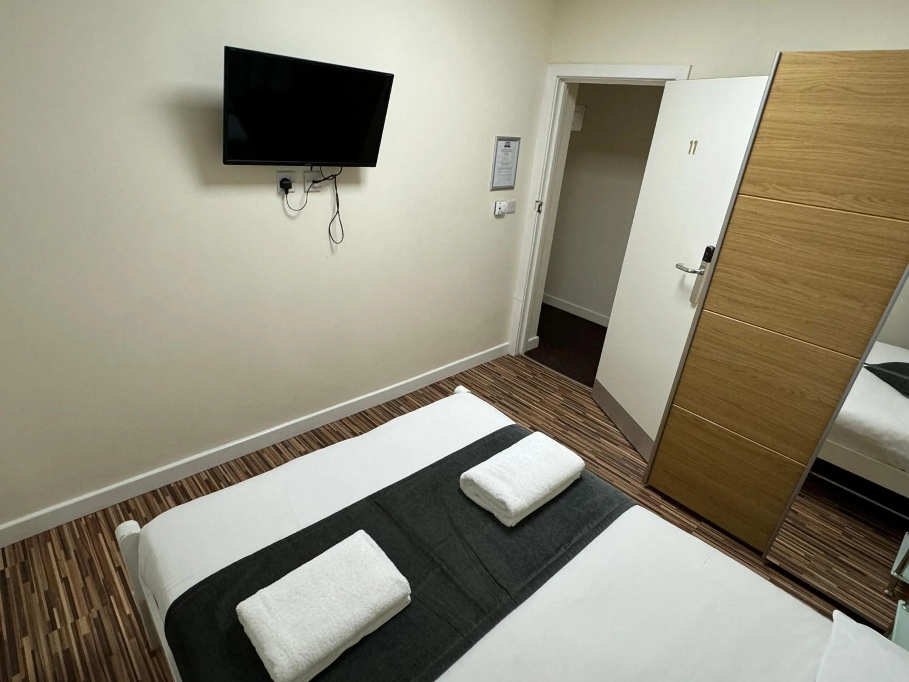 Bed in Namaste Palace Hotel