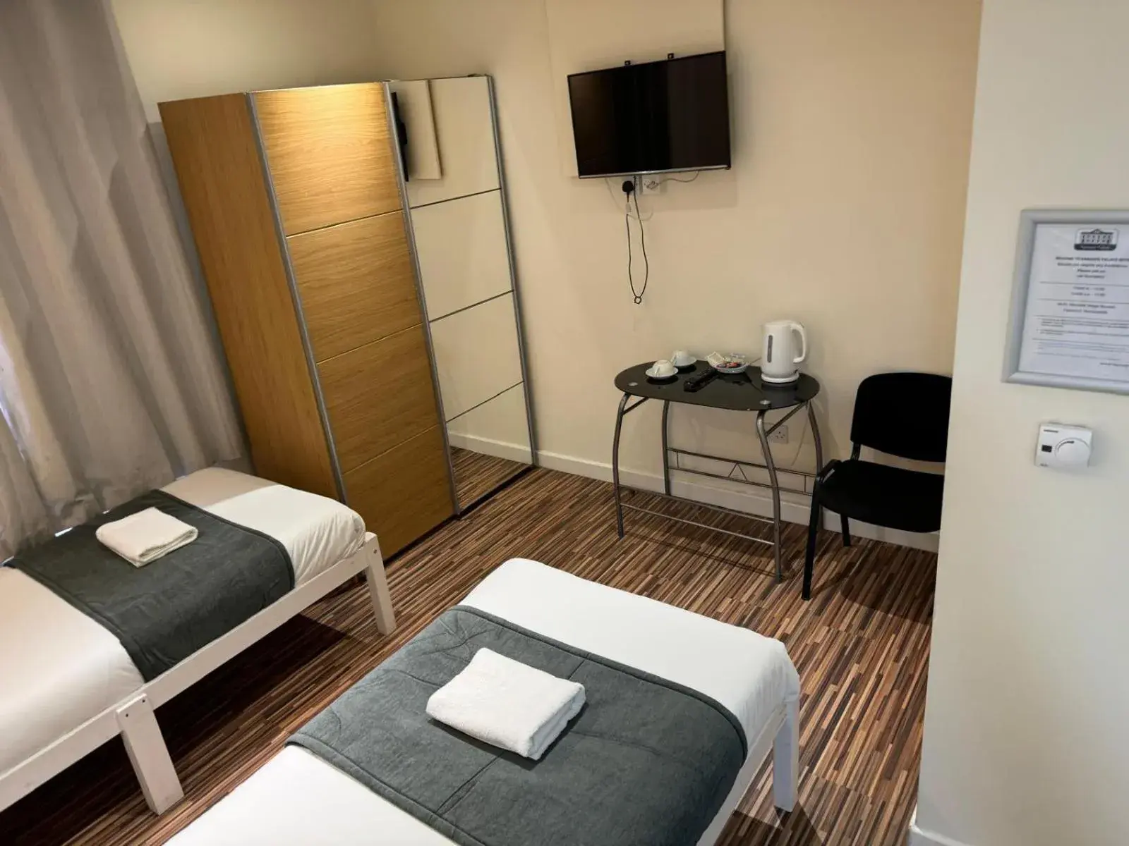 Standard Twin Room in Namaste Palace Hotel, Norwich City Centre Standard Twin Room in Namaste Palace Hotel, Norwich City Centre