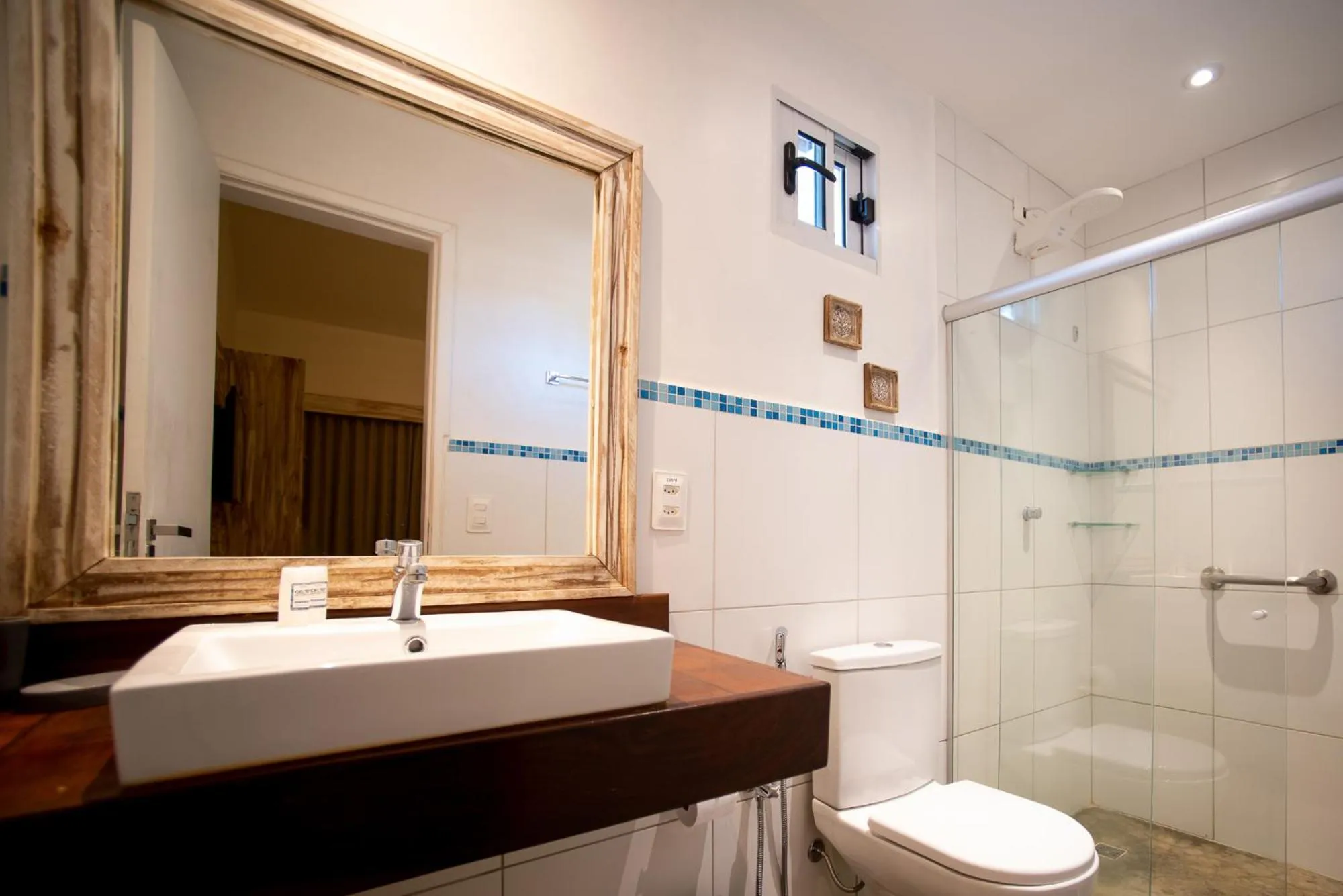 Shower in Pousada Tubarão