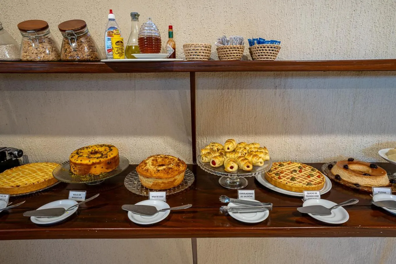 Breakfast in Pousada Tubarão