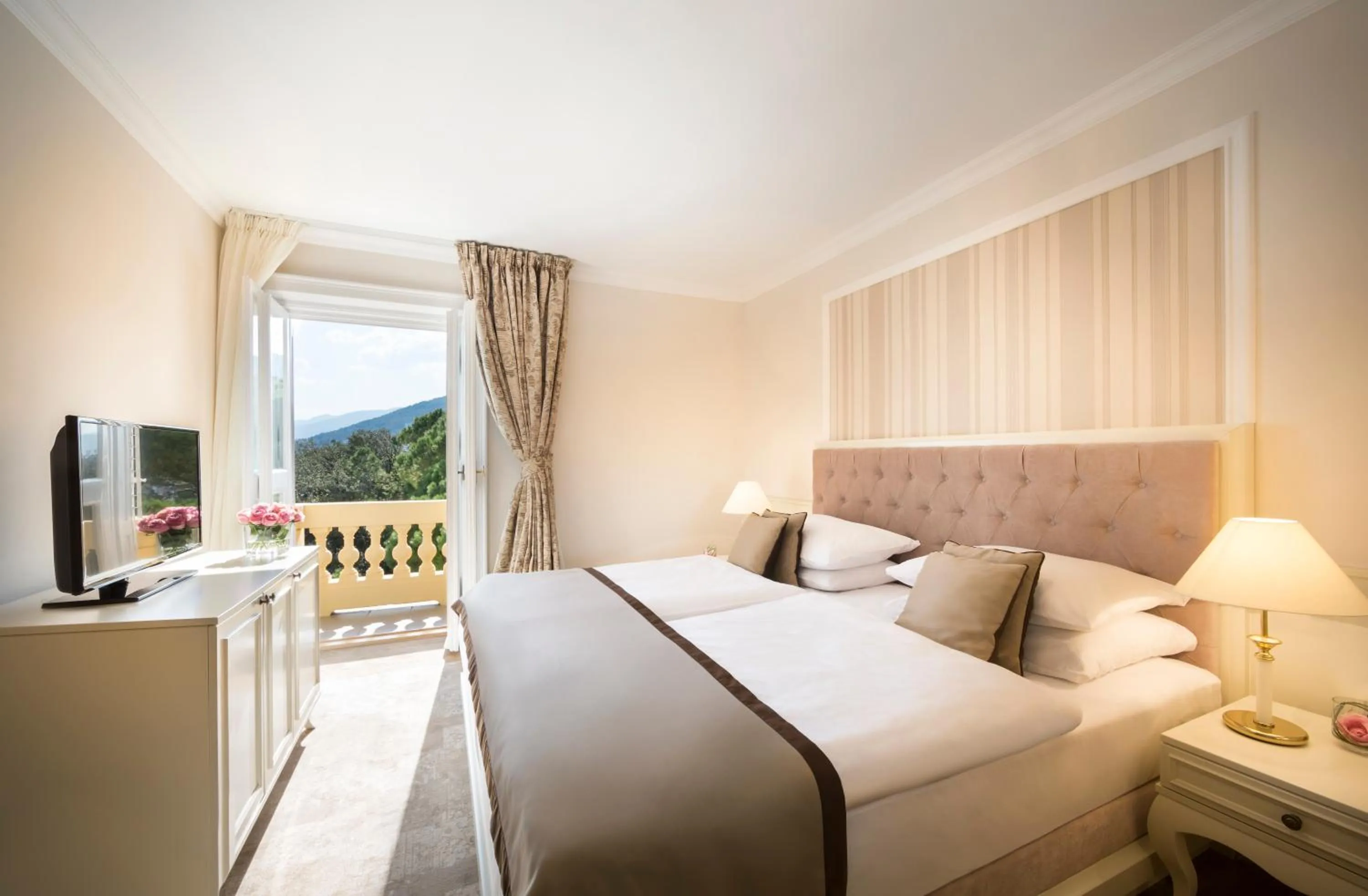Bedroom, Bed in Hotel Kvarner - by Liburnia Hotels & Villas