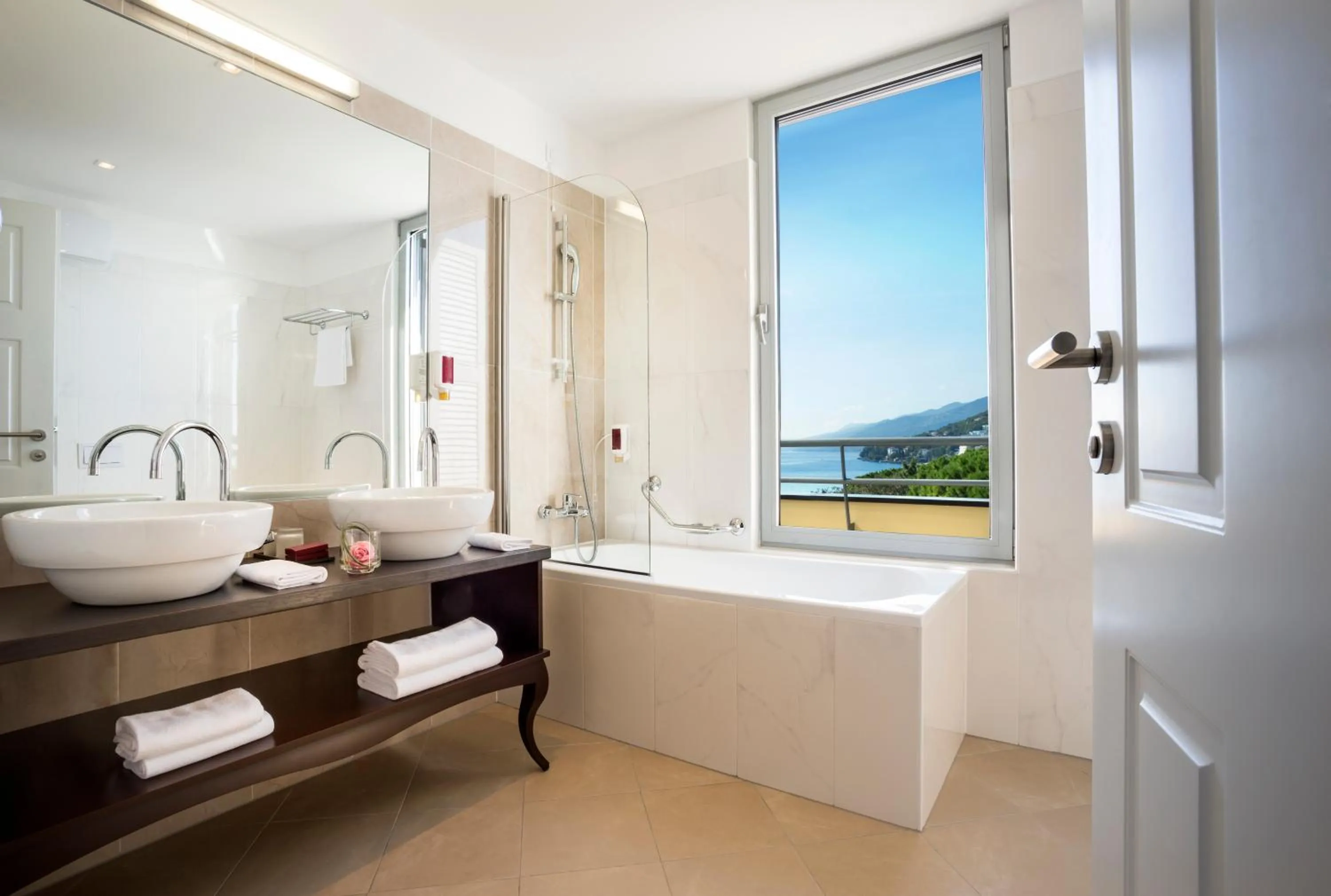 Bathroom in Hotel Kvarner - by Liburnia Hotels & Villas