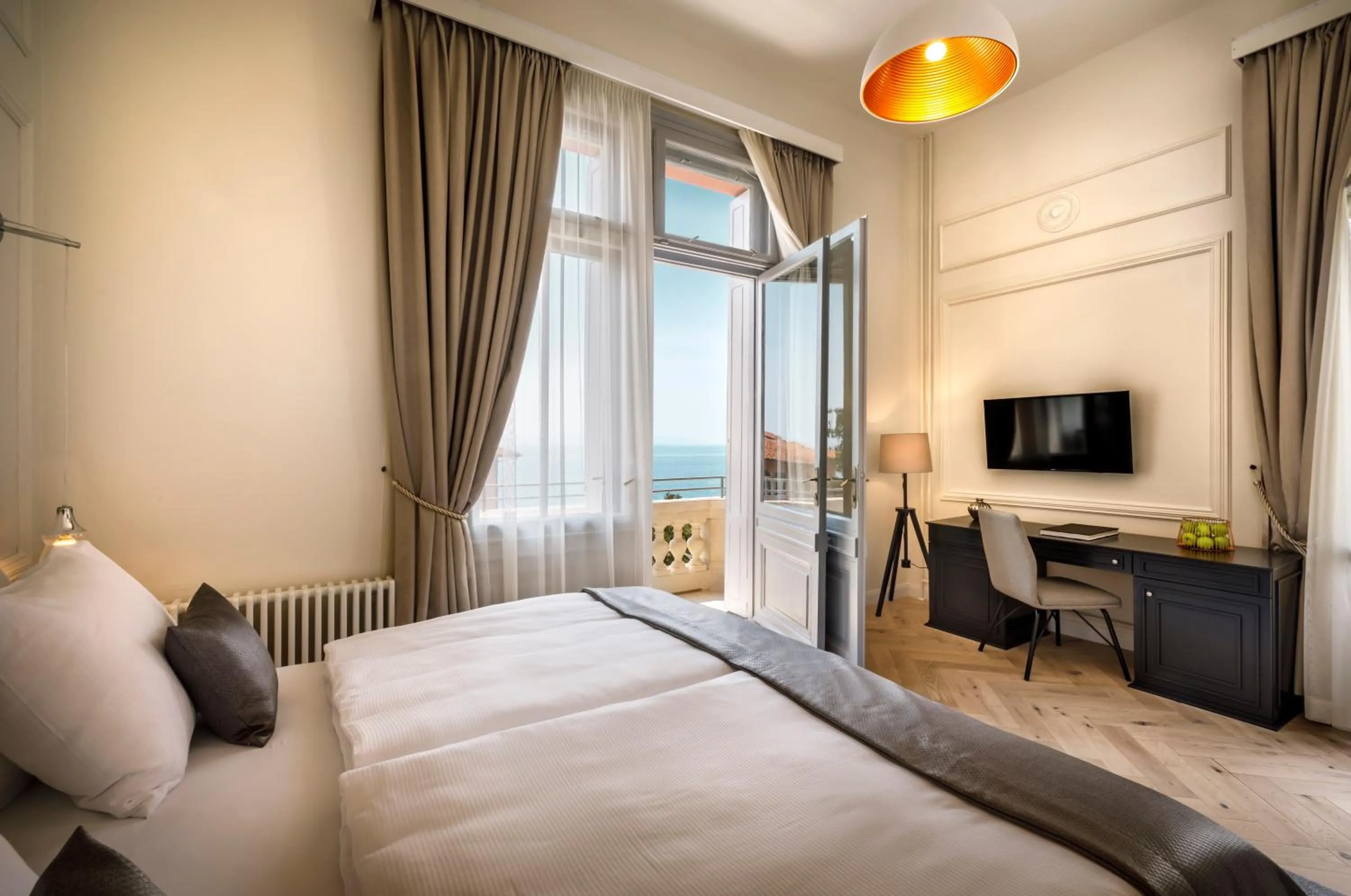 Bed in Hotel Imperial - by Liburnia Hotels & Villas