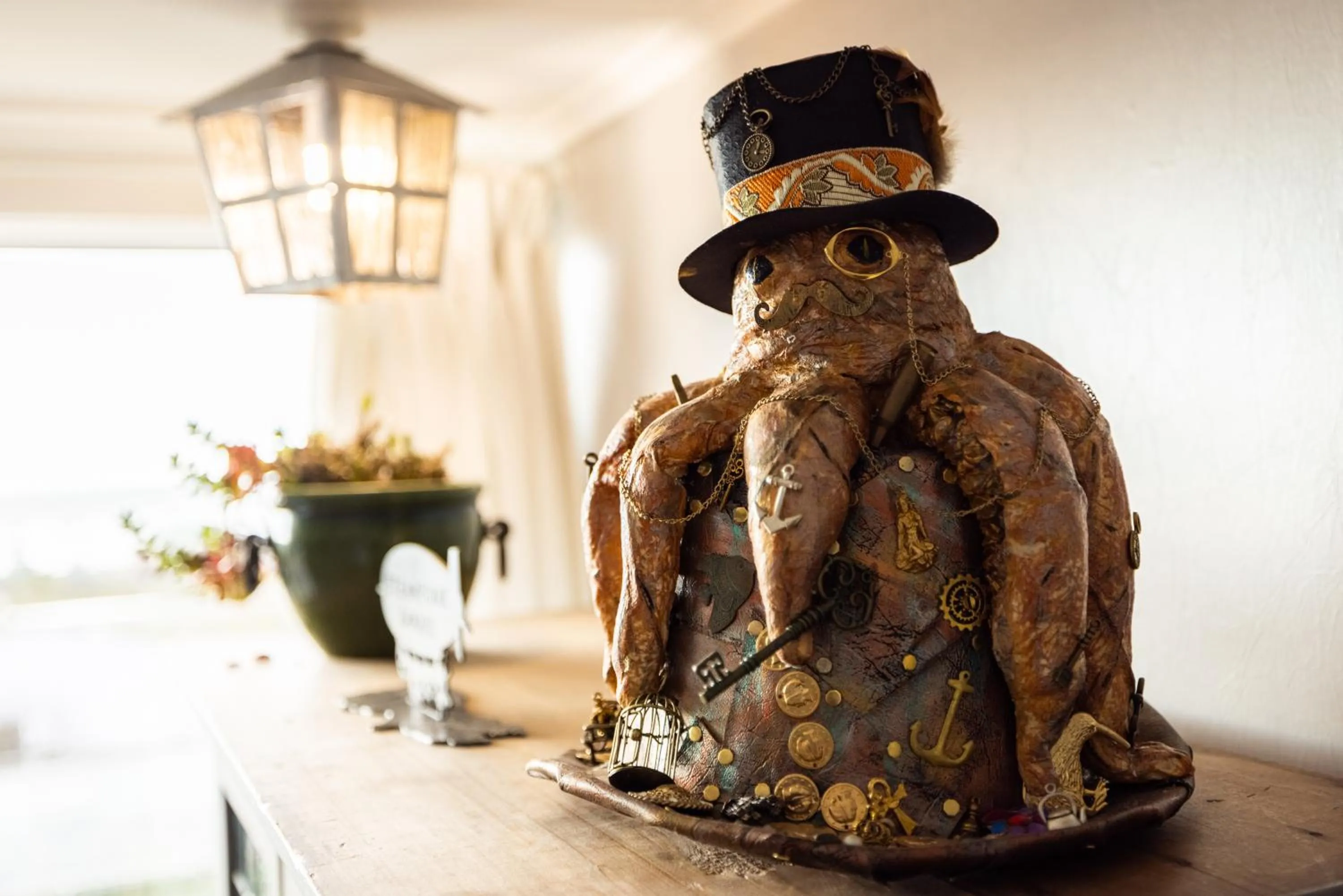 Decorative detail in Oamaru Backpackers