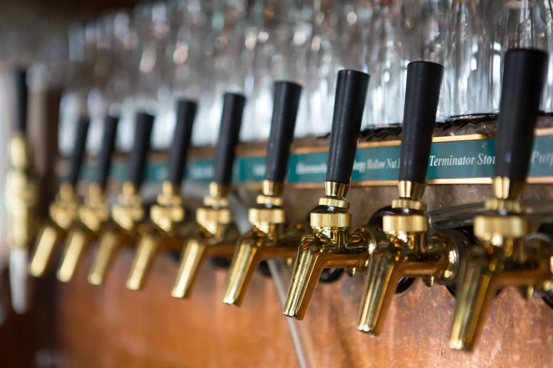 Lounge or bar in McMenamins Gearhart Hotel