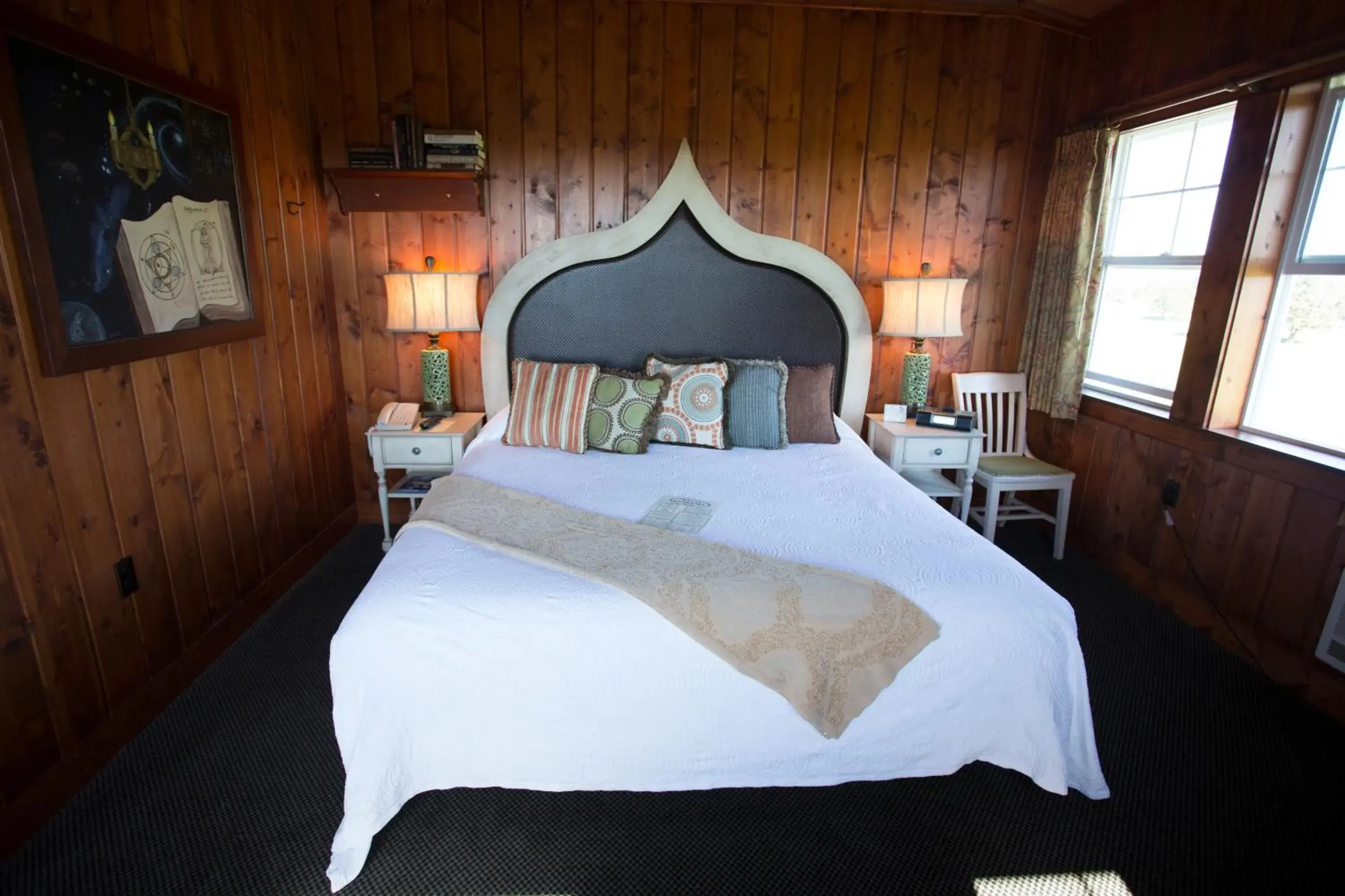 King Room in McMenamins Gearhart Hotel King Room in McMenamins Gearhart Hotel