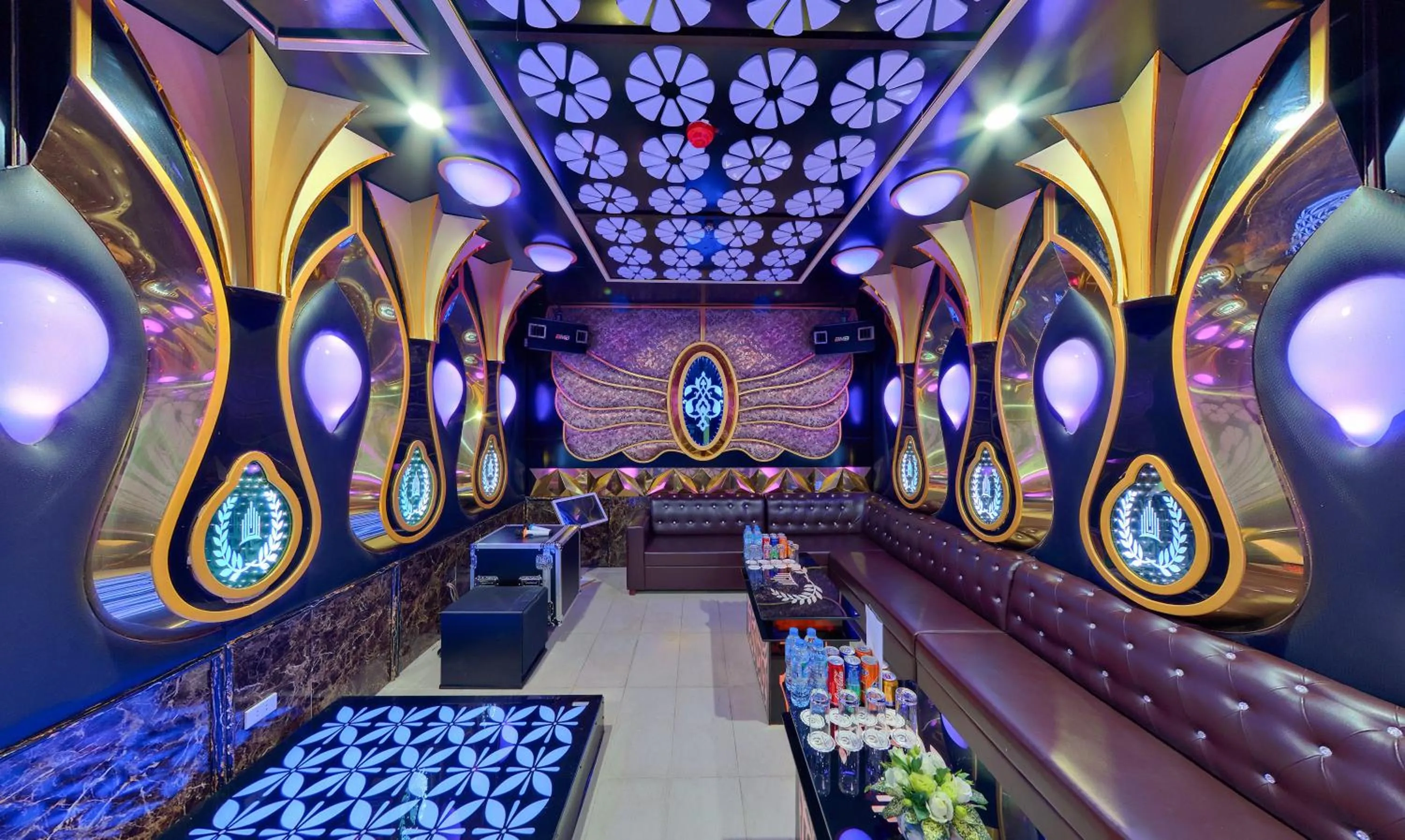 Seating area in Le Indochina Hotel