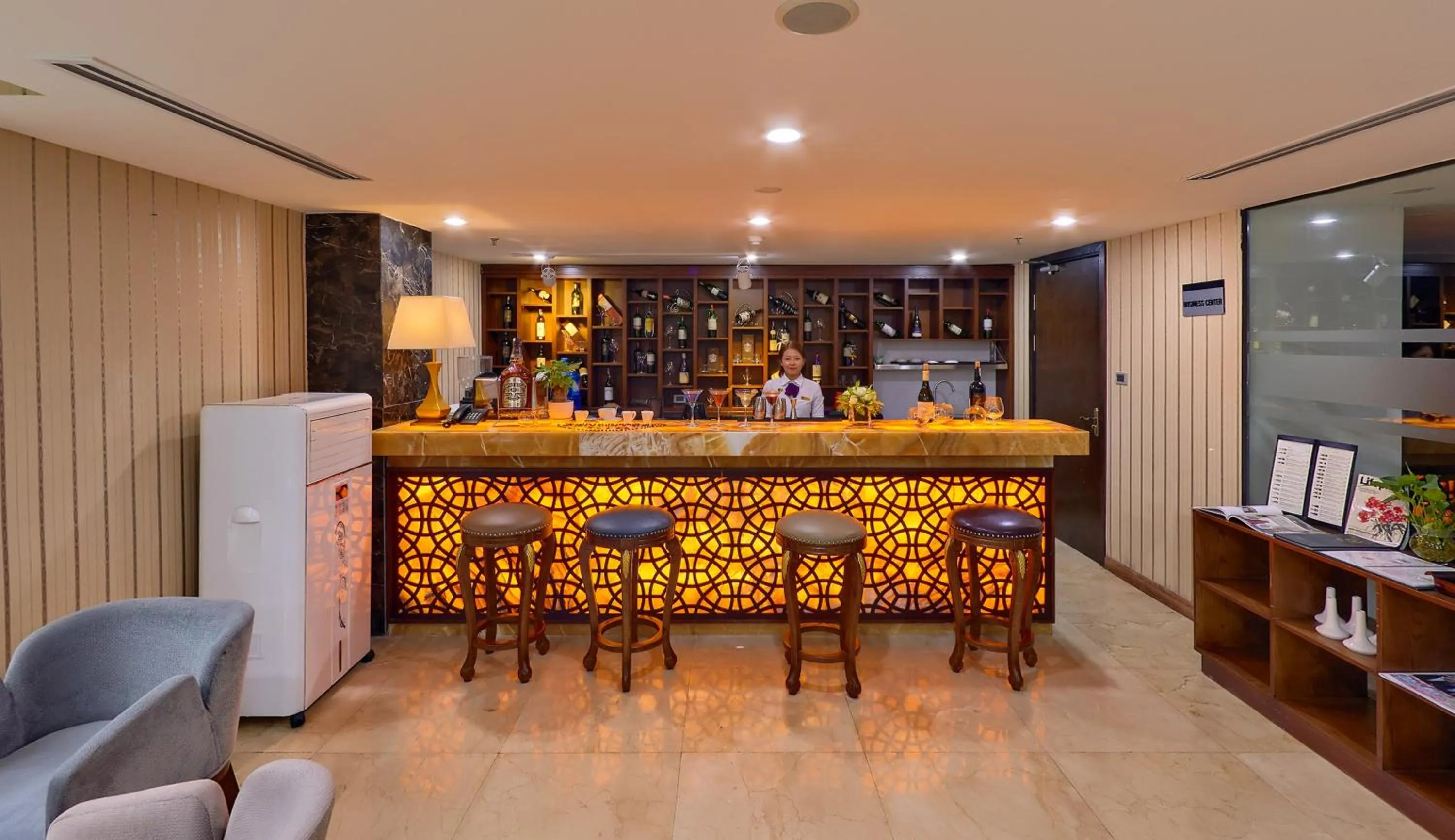 Food and drinks in Le Indochina Hotel