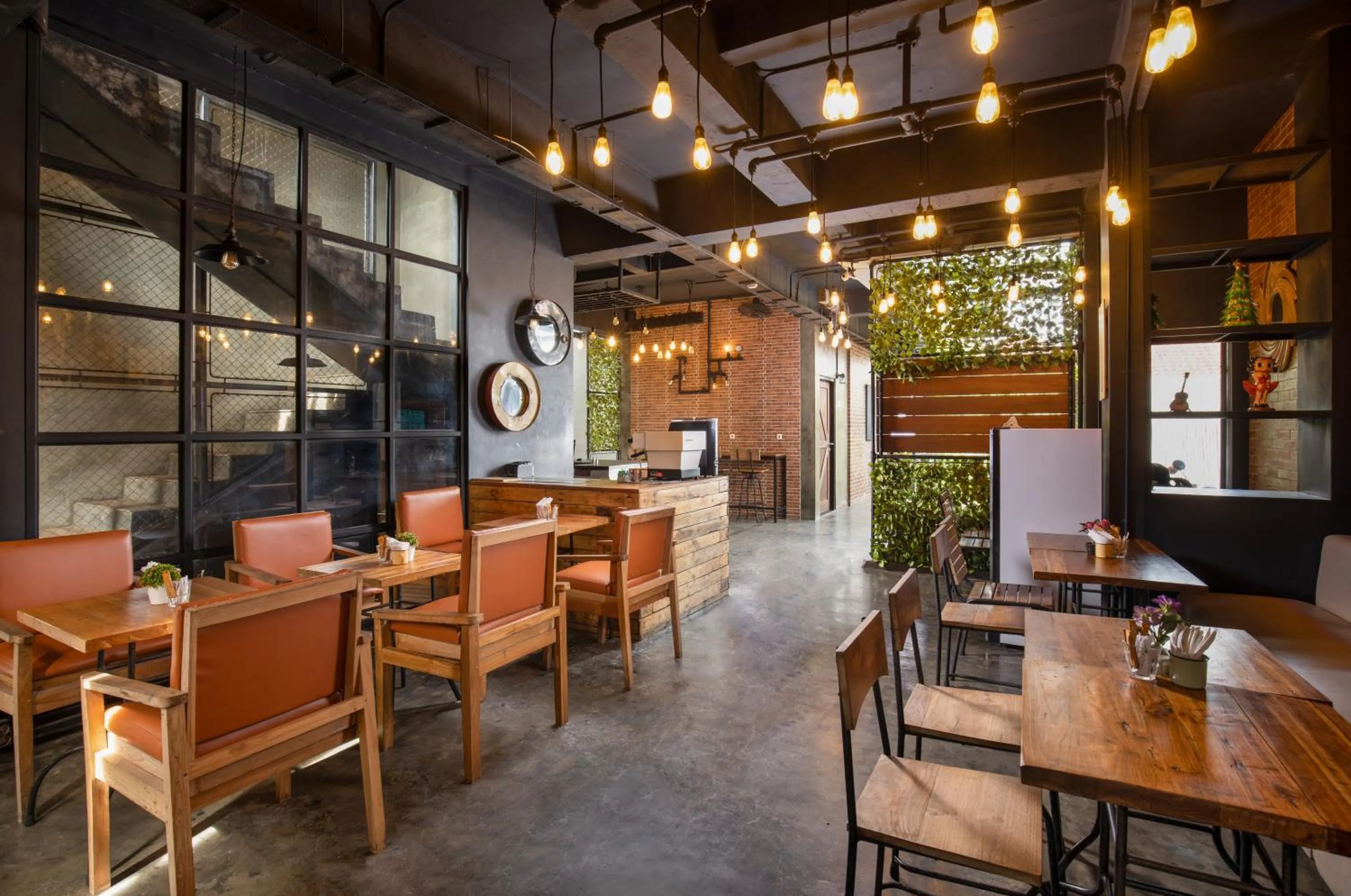 Restaurant/places to eat in The Aswana Seminyak