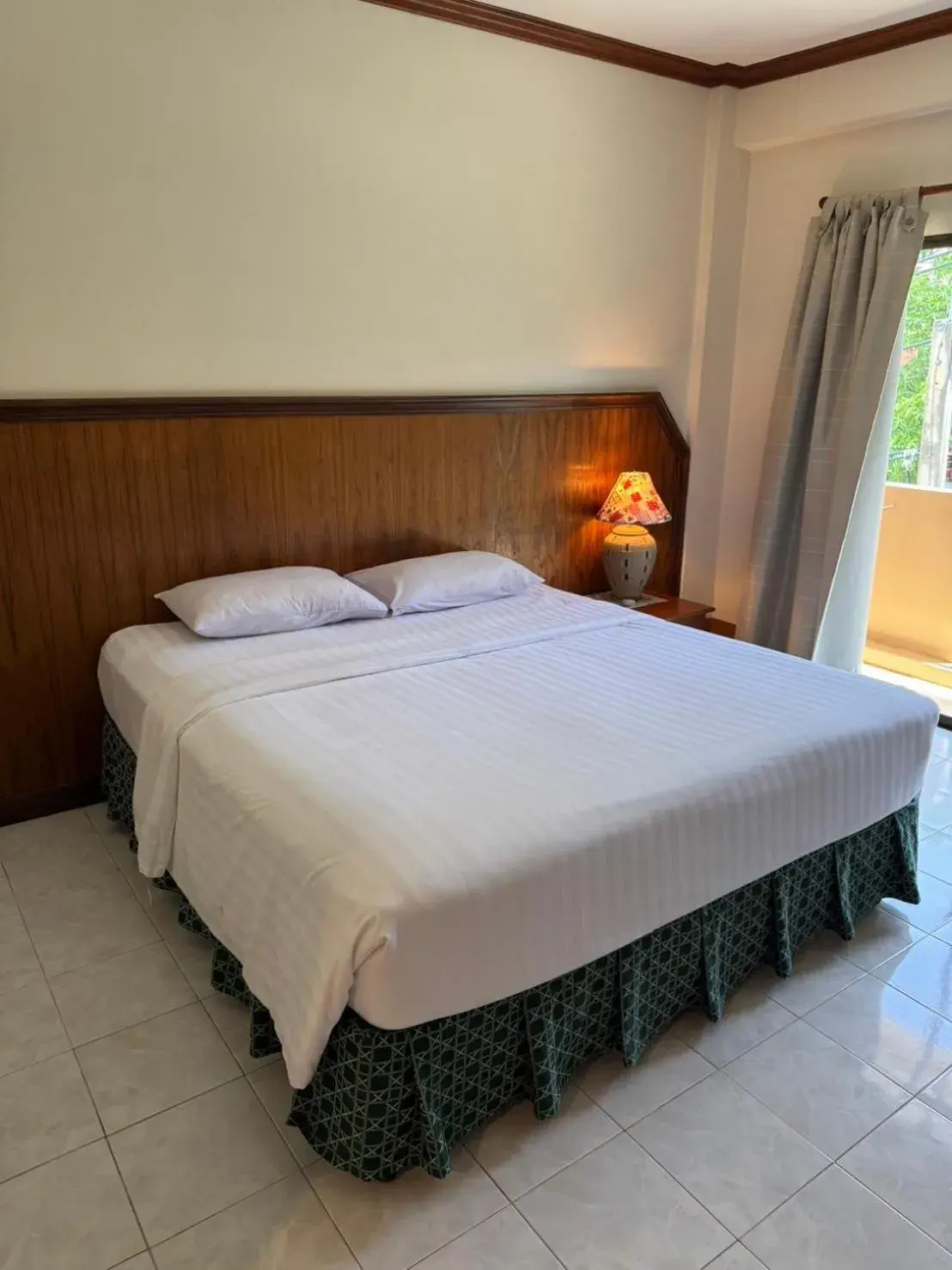 Double Room with Street View in Kata Sun Beach Hotel Double Room with Street View in Kata Sun Beach Hotel