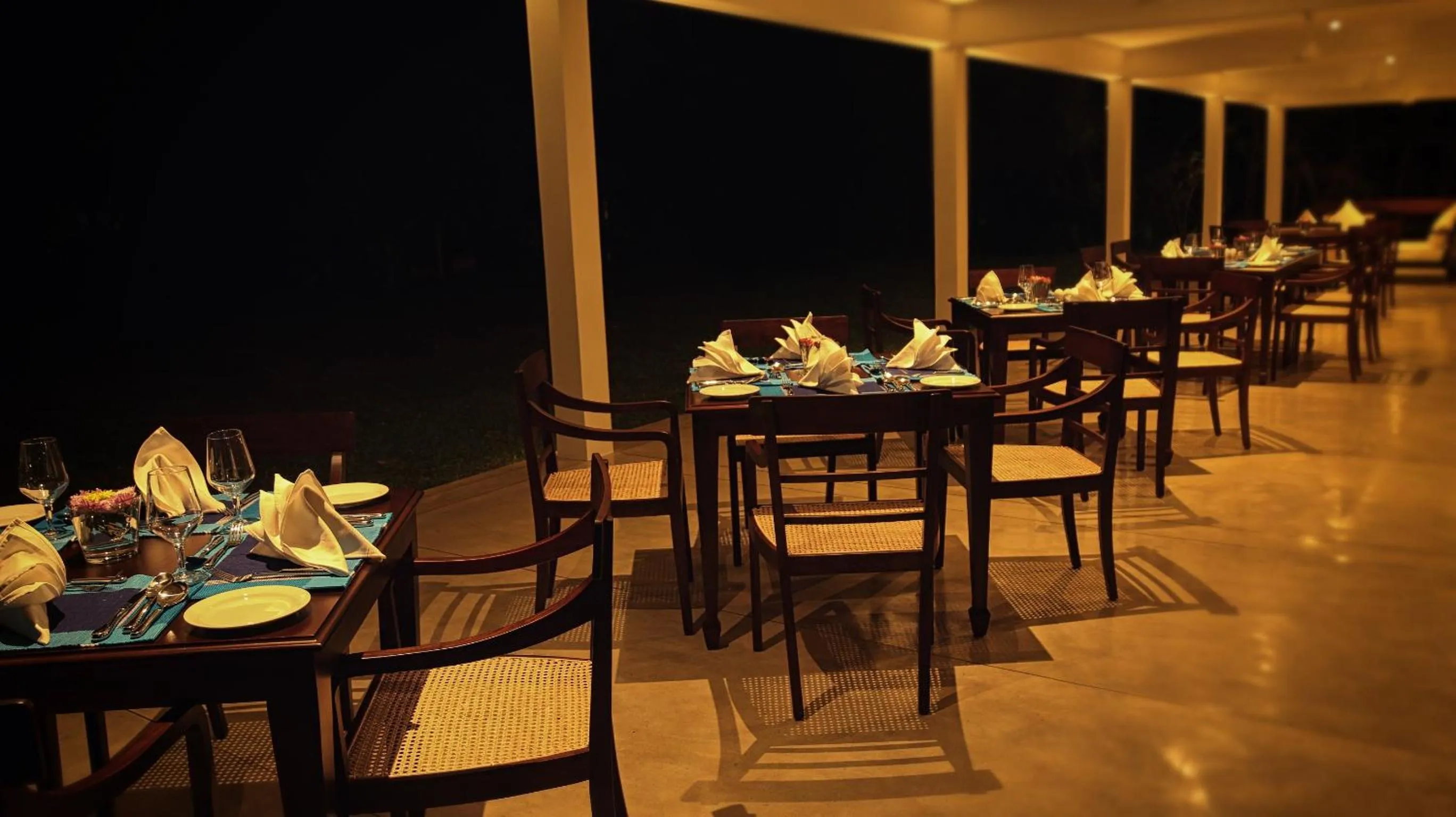 Restaurant/places to eat in Kings Pavilion Luxury Hotel