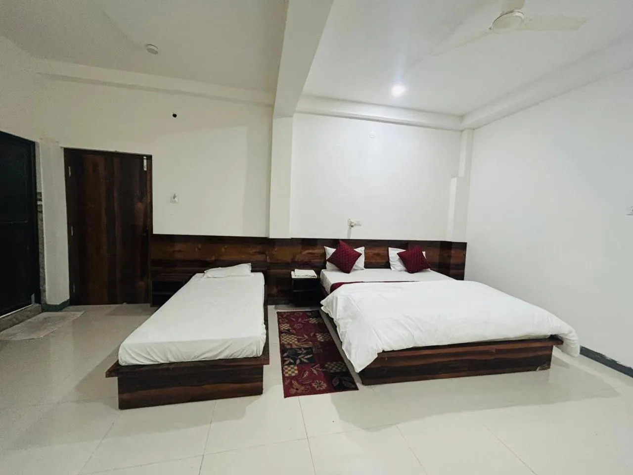 Family, Bed in Hotel Maurya Vihar Bodhgaya