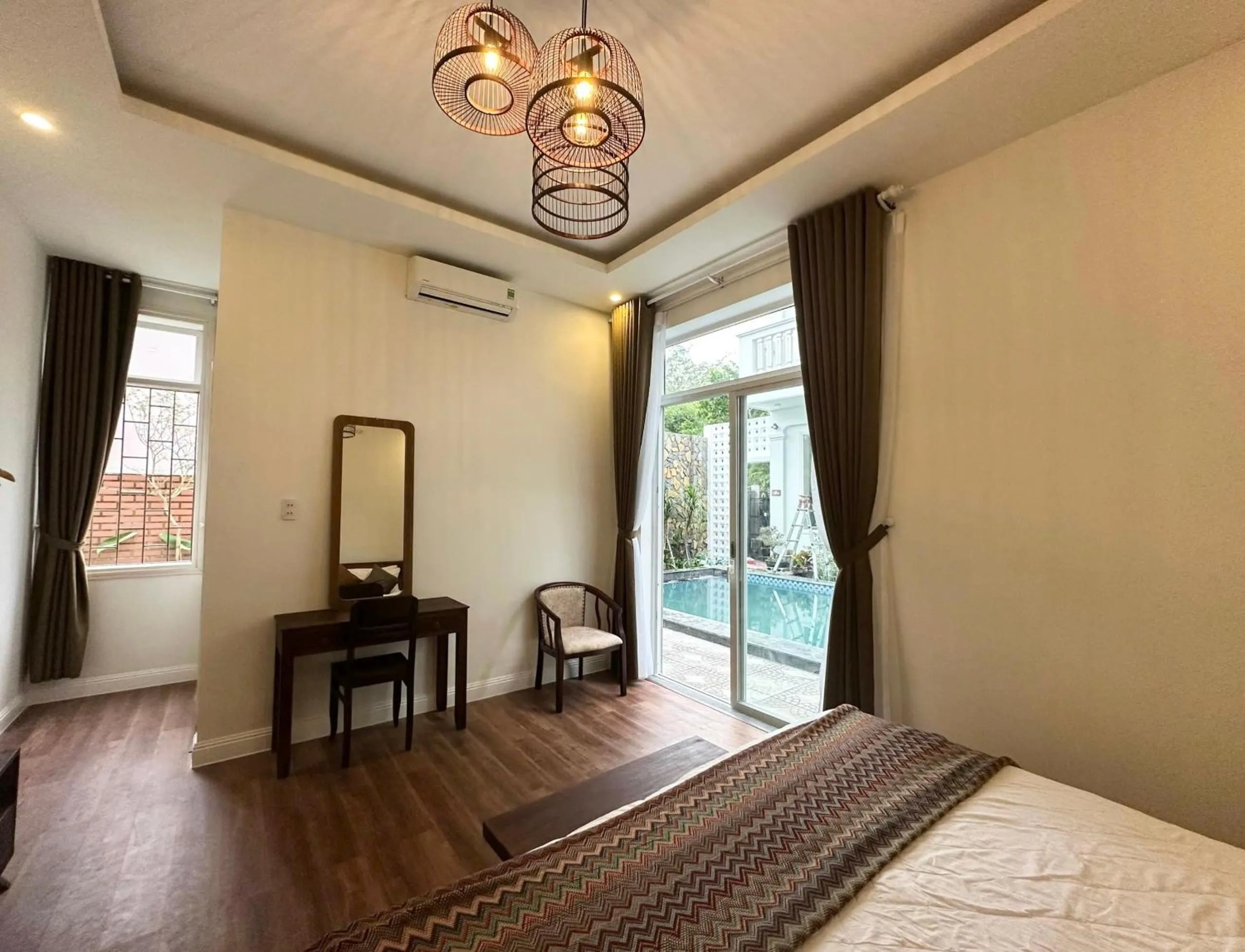 Bed in Fullhouse Hoian