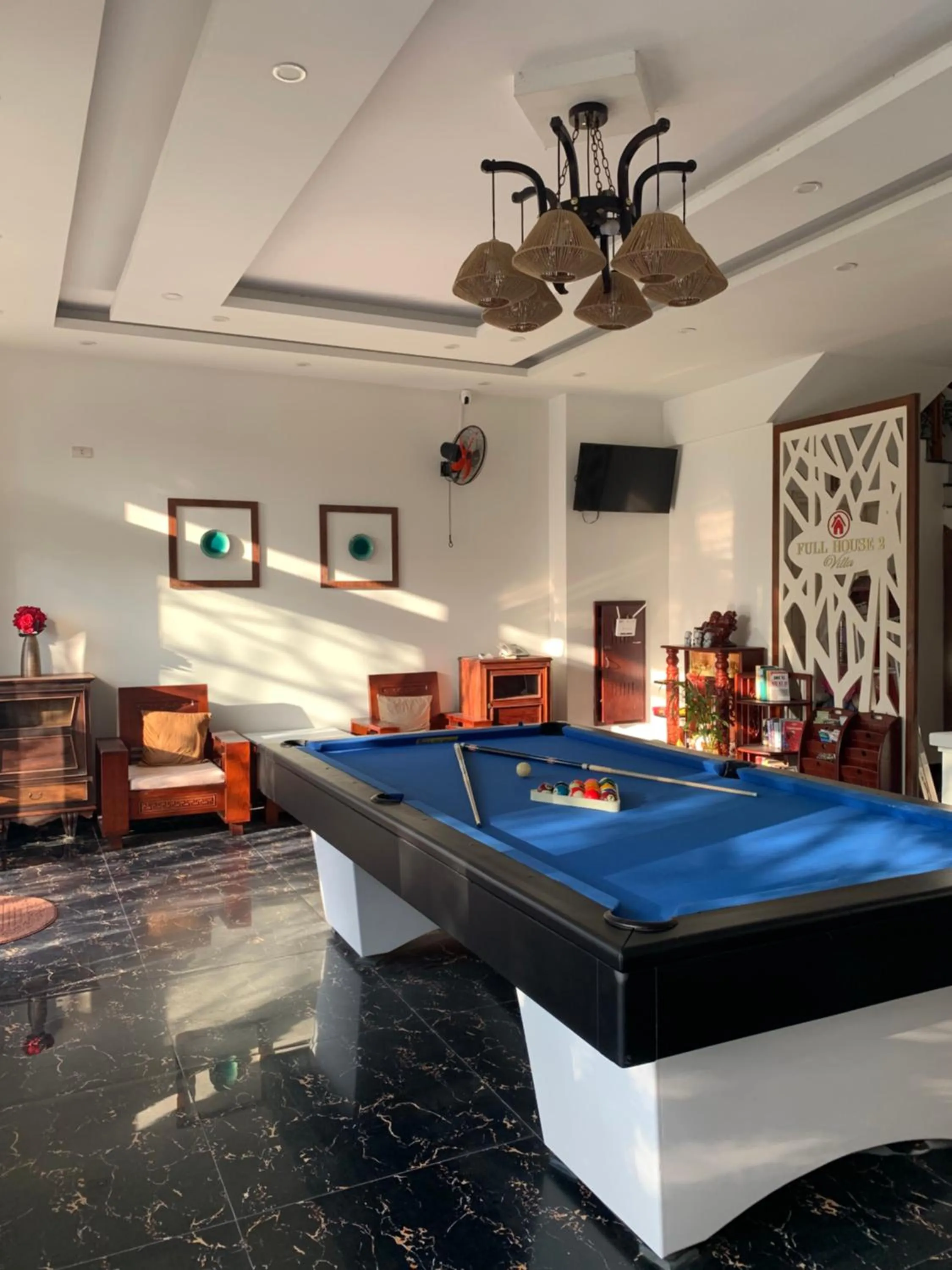 Billiard in Fullhouse Hoian