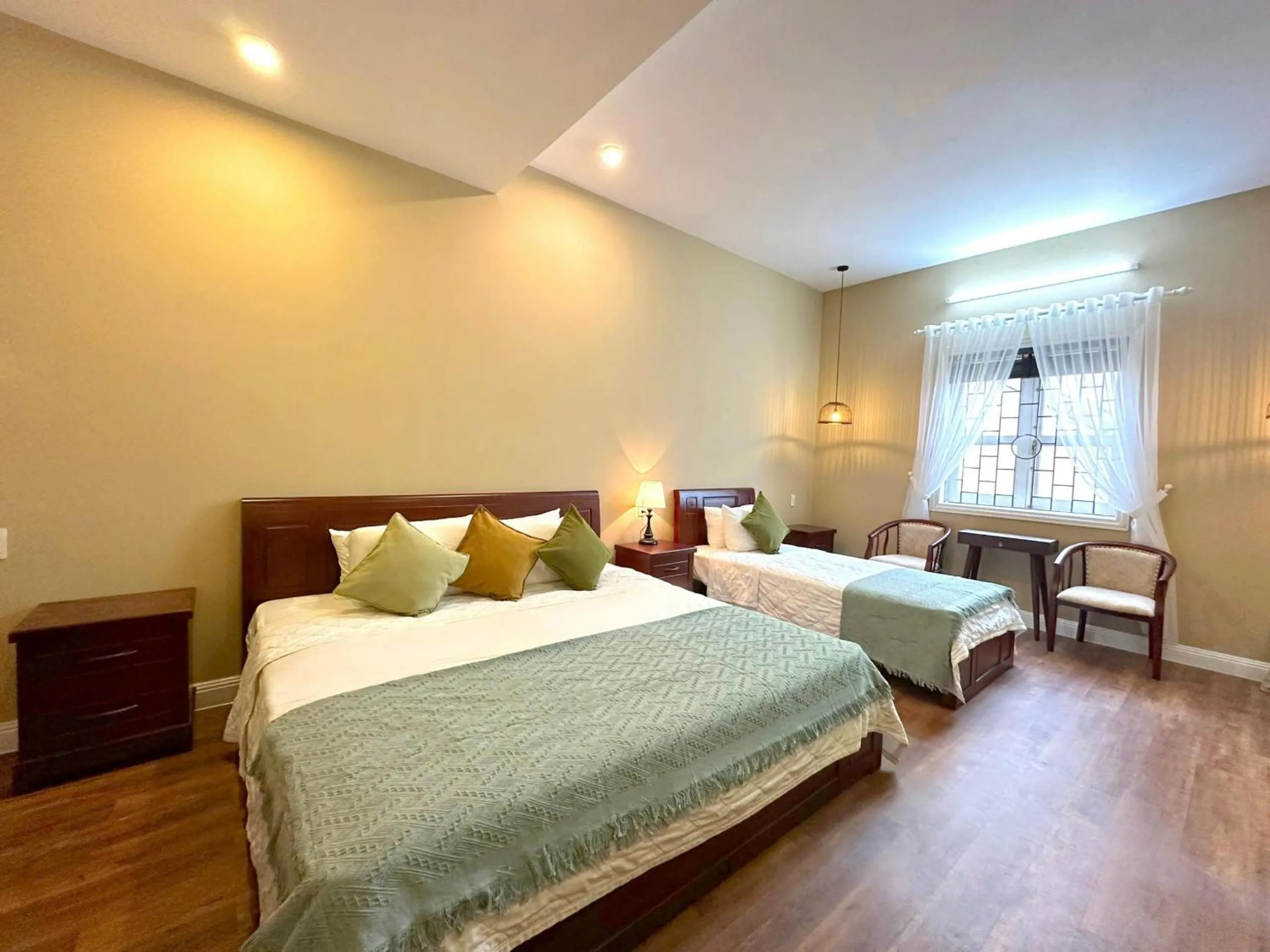 Bed in Fullhouse Hoian