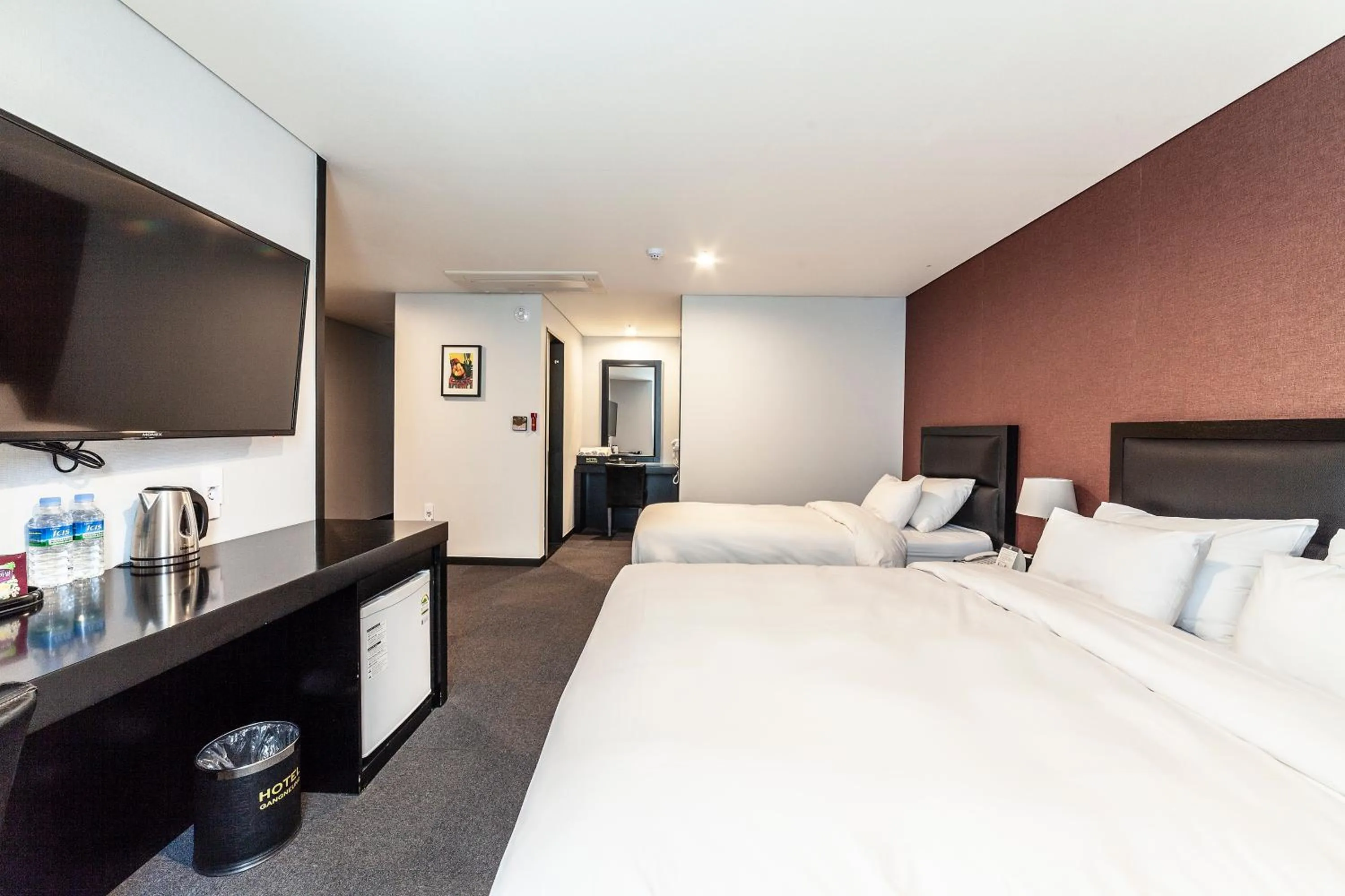 Bed in Gangneung Tourist Hotel