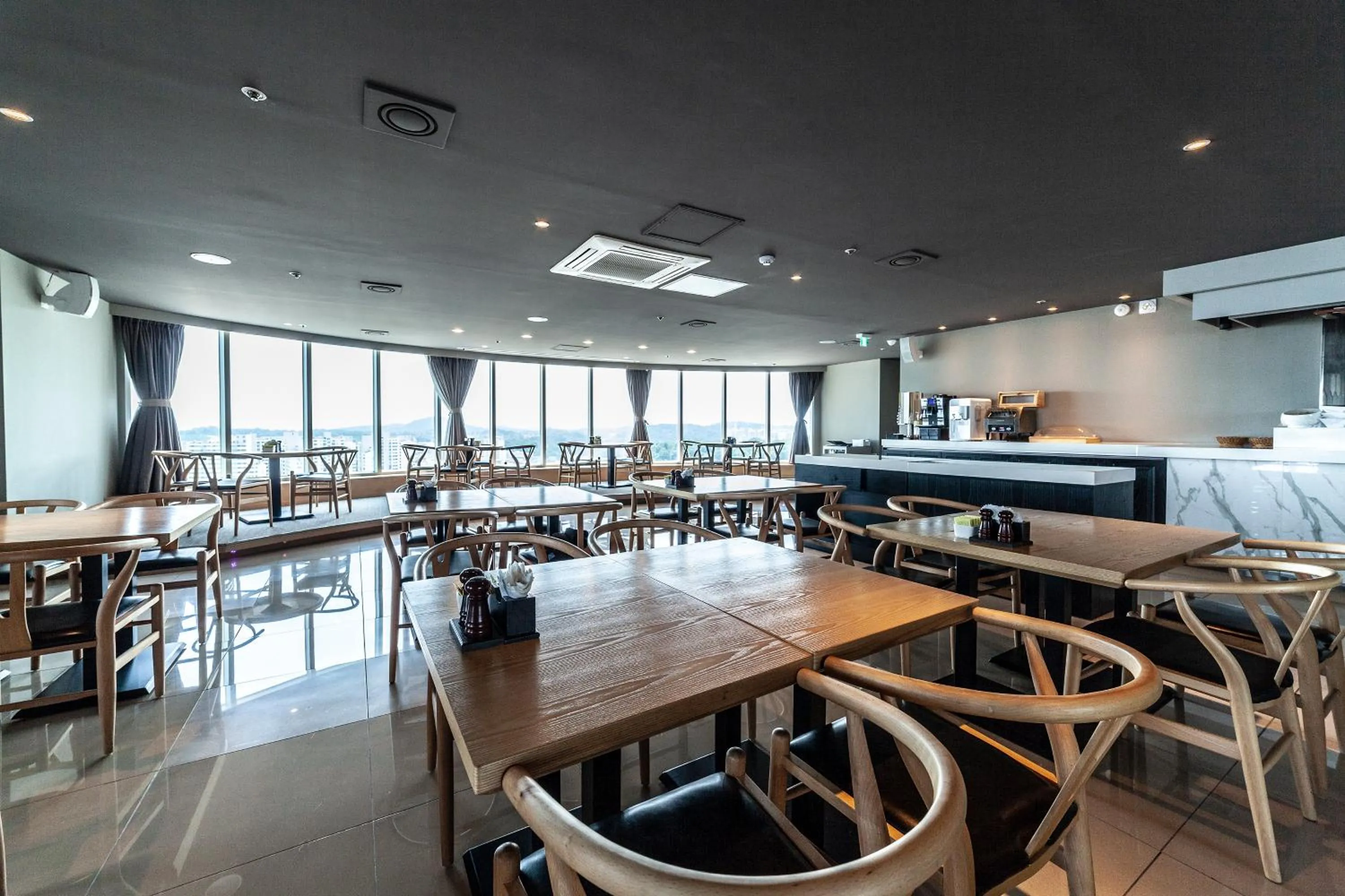 Gangneung Tourist Hotel