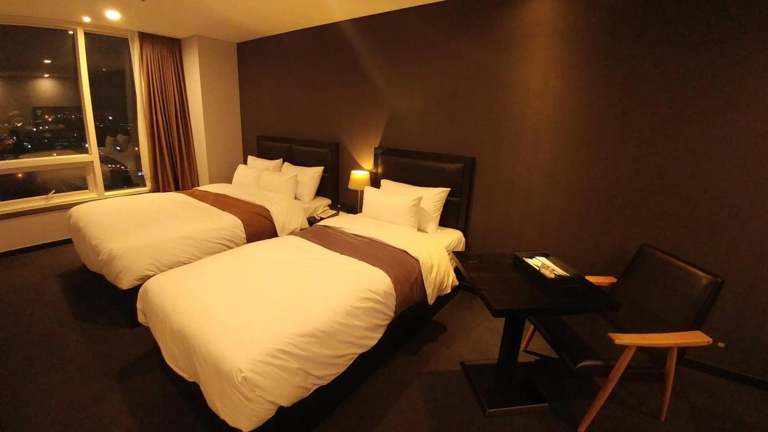 cot, Bed in Gangneung Tourist Hotel