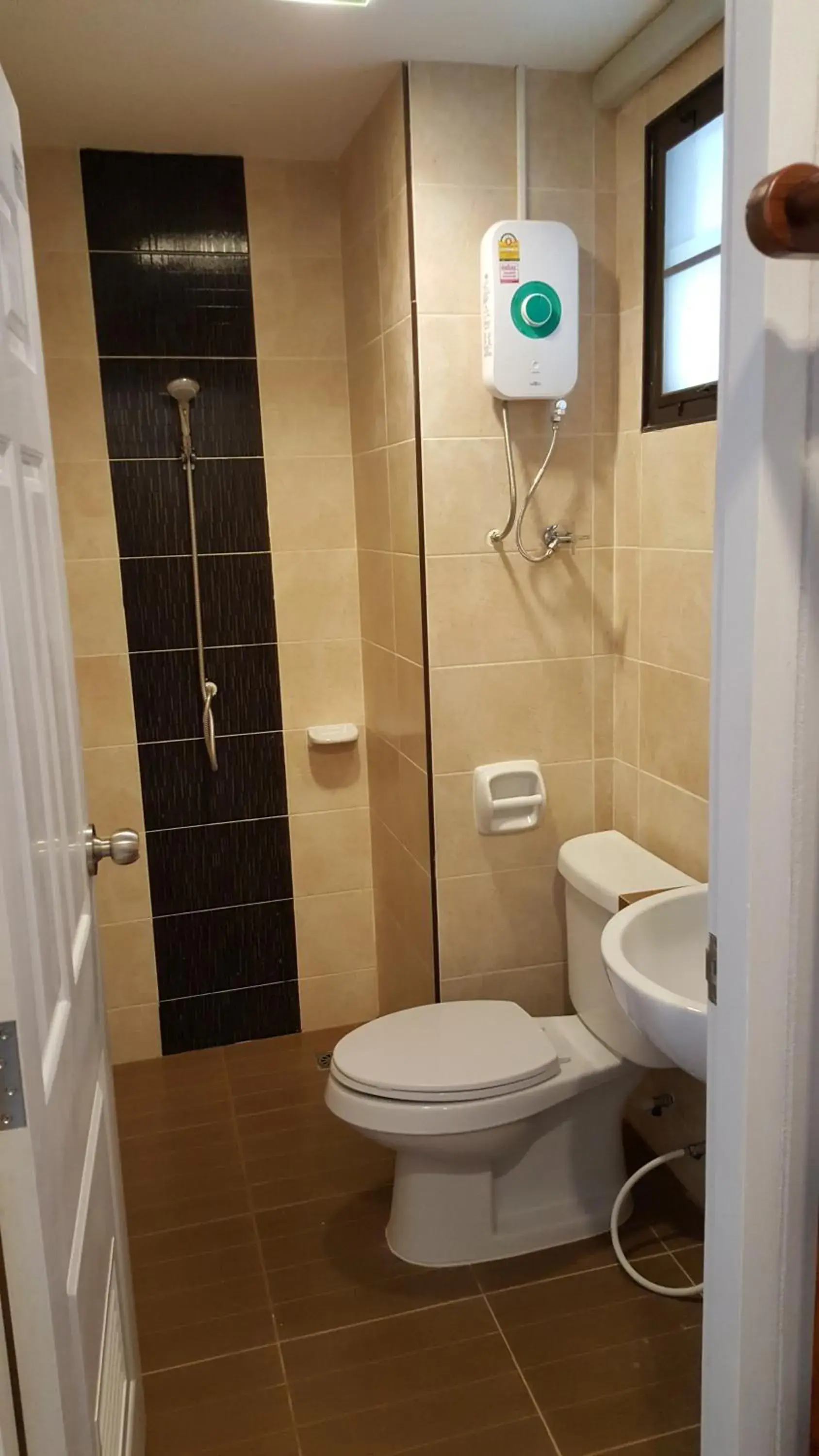 Deluxe Double Room with Balcony and Sea View in Yellow House Rayong Deluxe Double Room with Balcony and Sea View in Yellow House Rayong