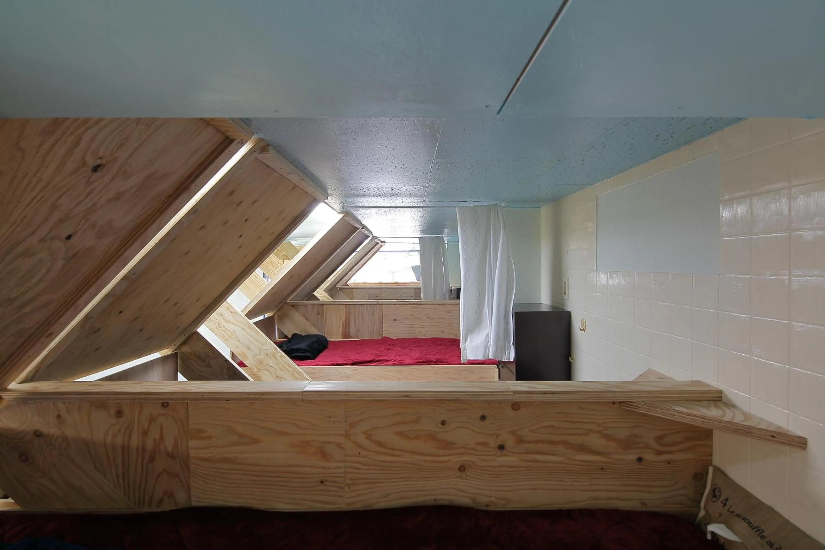 bunk bed, Bed in Music Uni Street Backpacker's Hostel