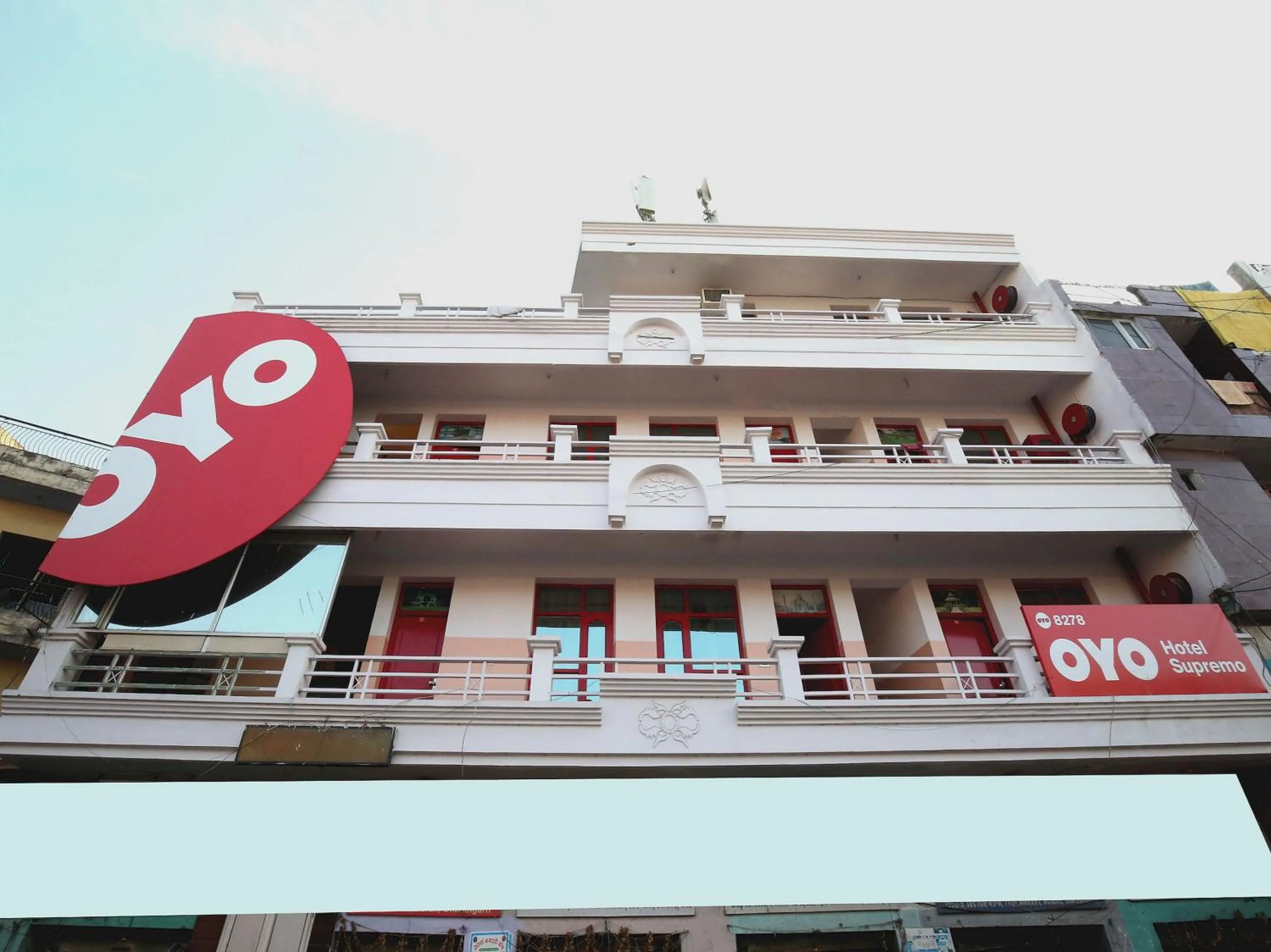 Facade/entrance in Hotel O Supremo