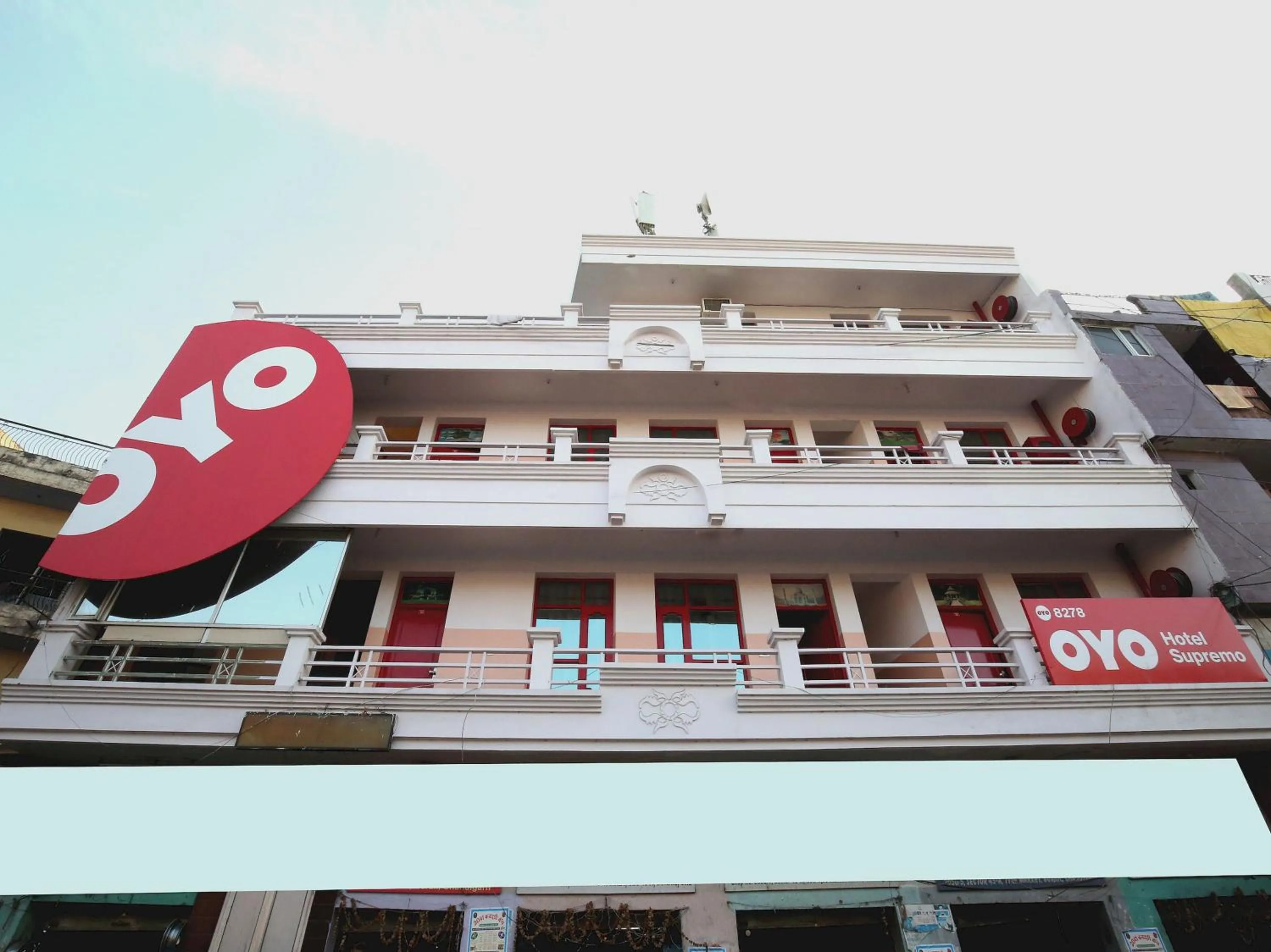 Facade/entrance in Hotel O Supremo
