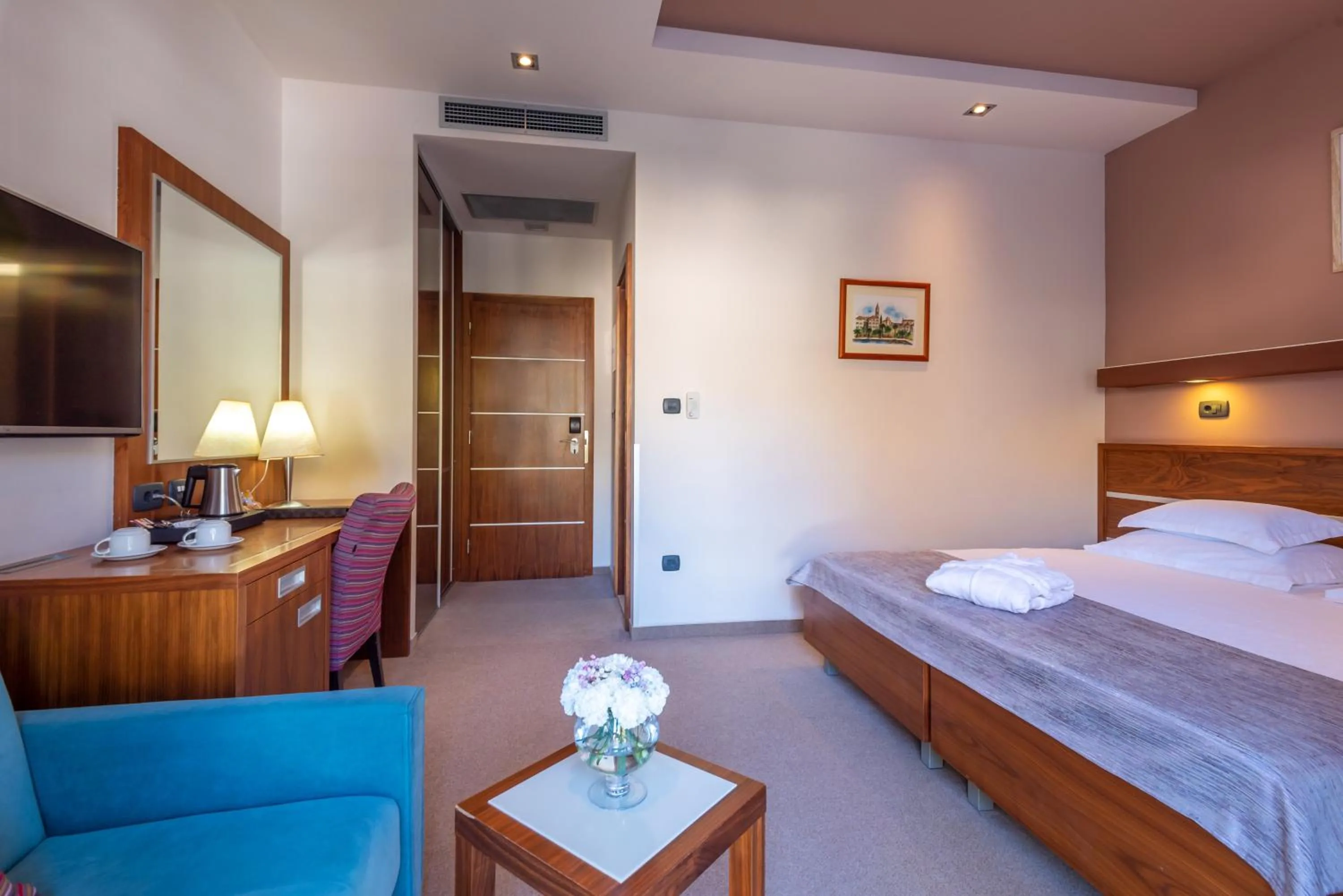 Photo of the whole room, Bed in Hotel Plaža