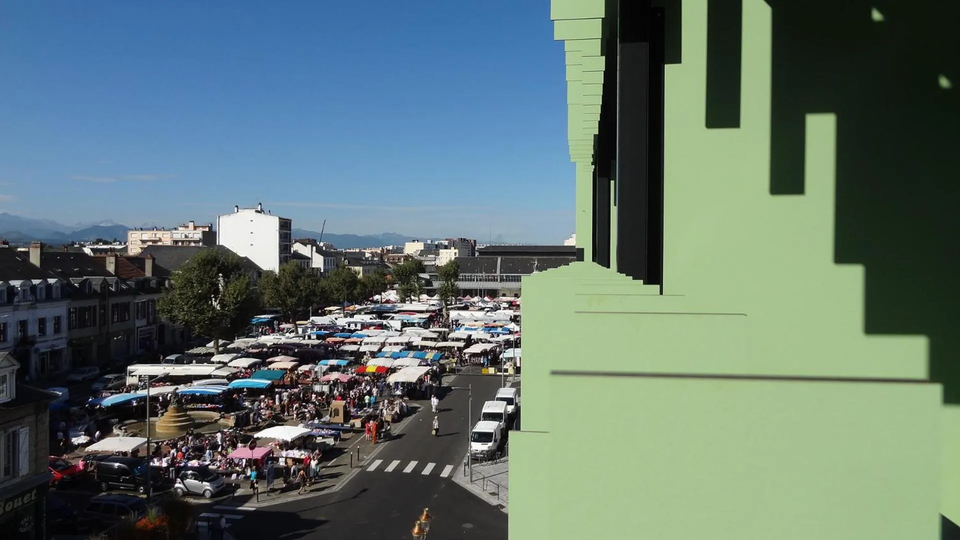 City view in Cit'Hotel de la Marne