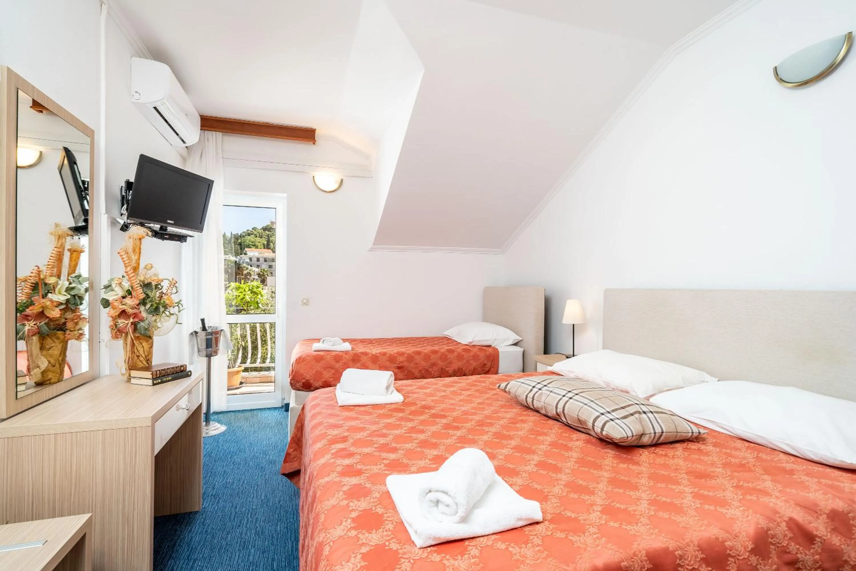 Bedroom, Bed in Hotel Dubrovnik