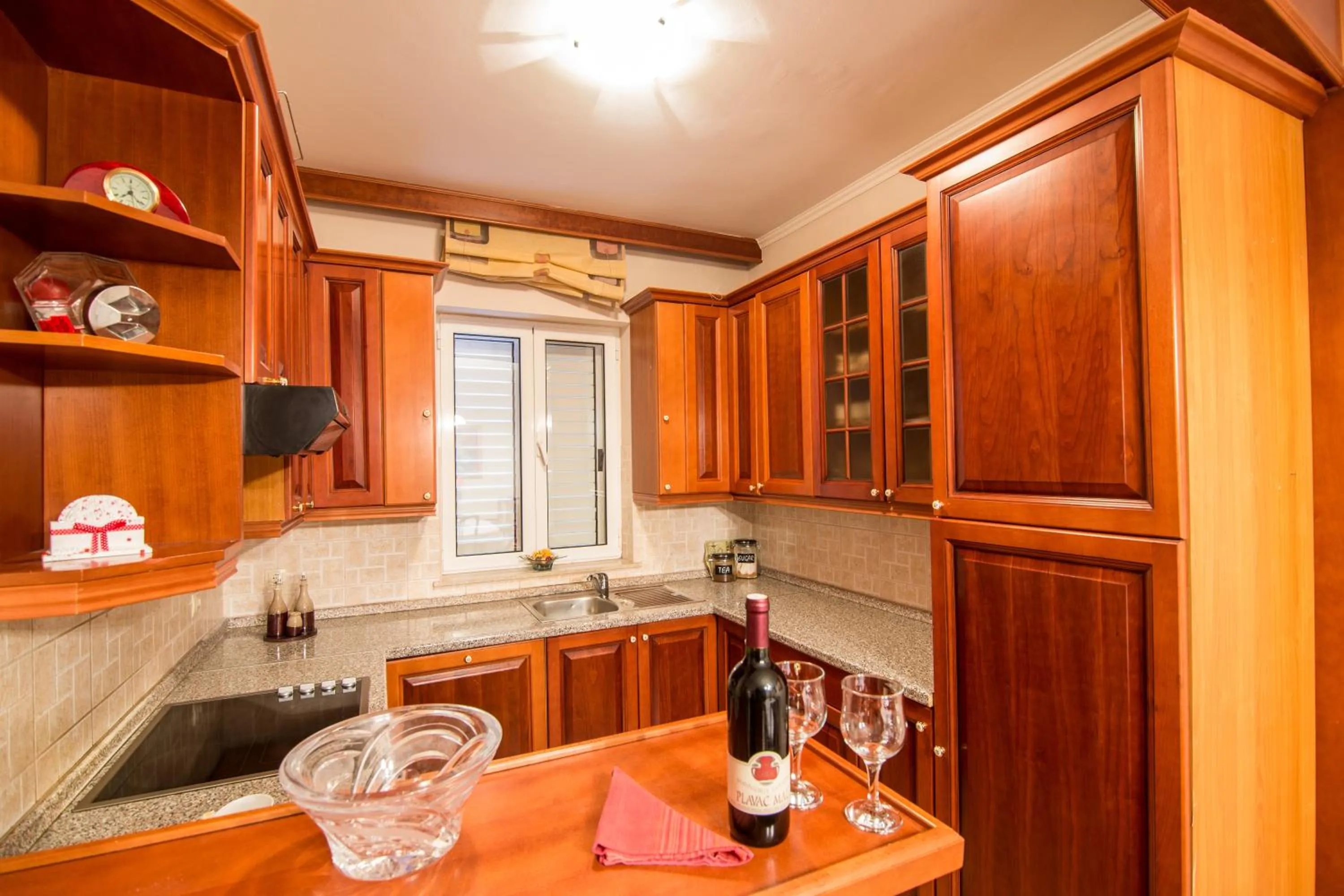 Kitchen or kitchenette in Hotel Dubrovnik