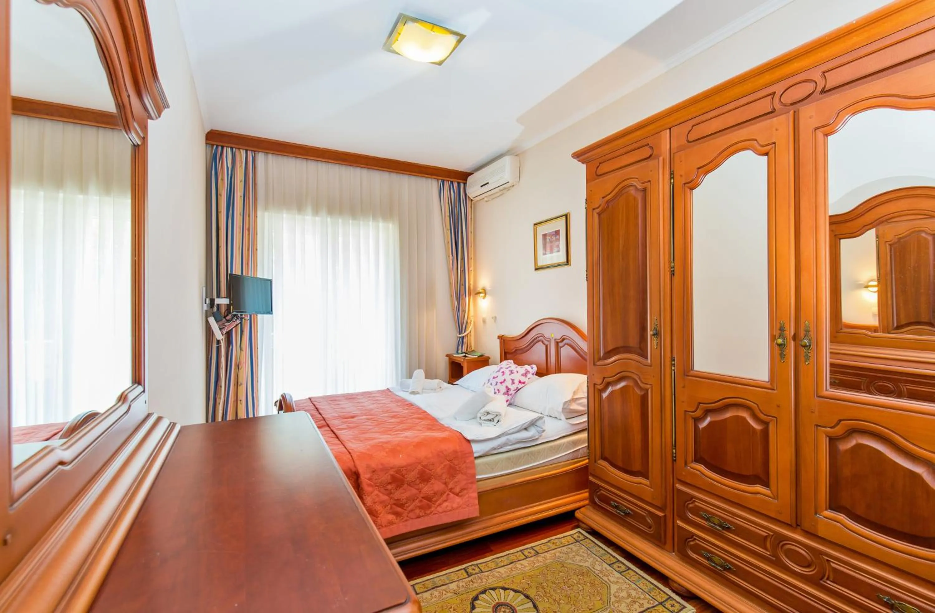 Bedroom, Bed in Hotel Dubrovnik