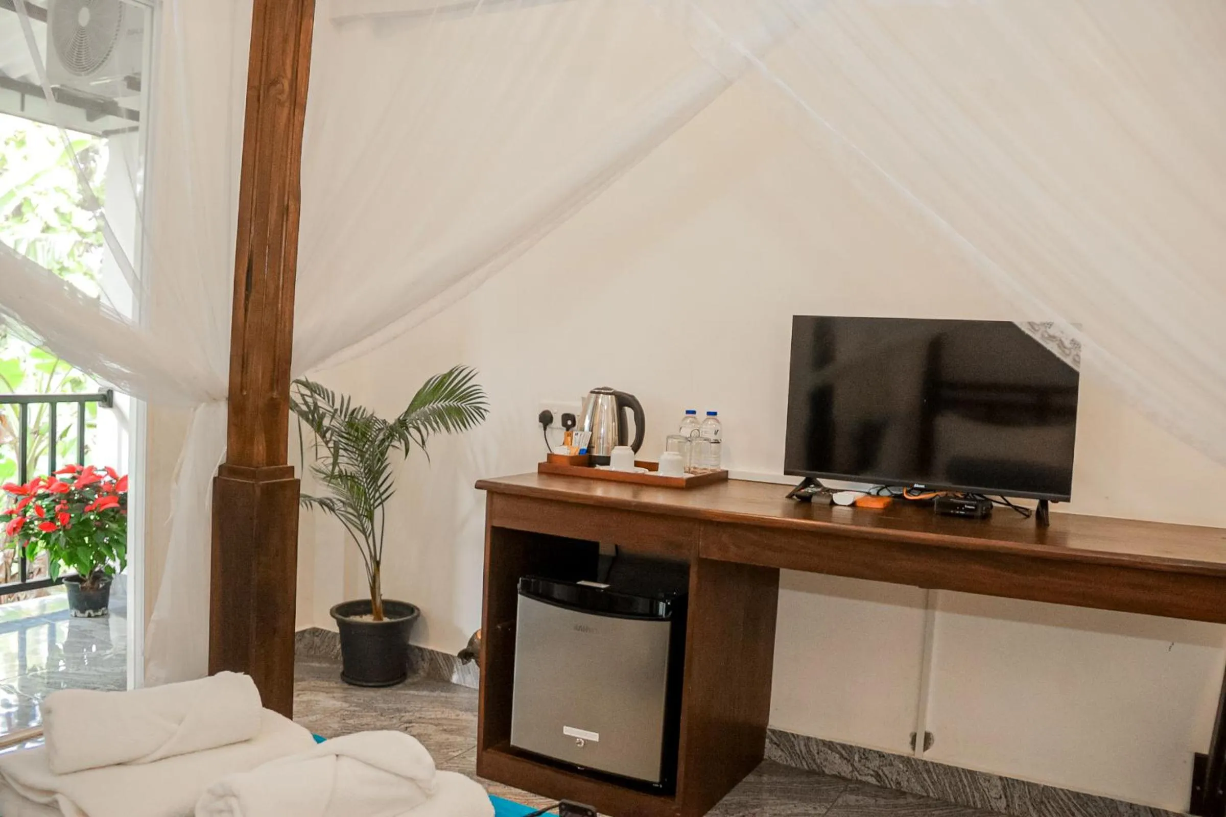 TV and multimedia in Ella Soul Resort