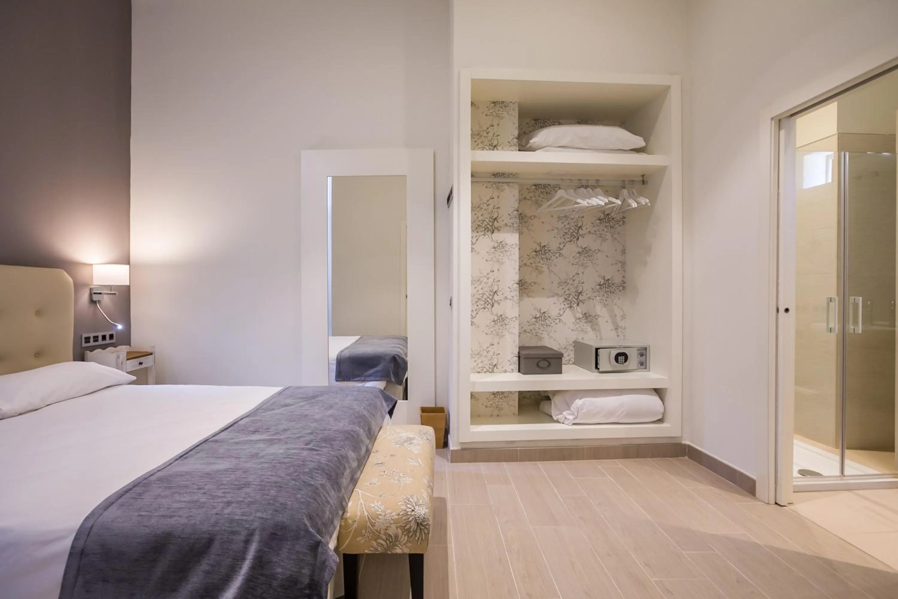 Photo of the whole room, Bed in Welldone Cathedral Suites