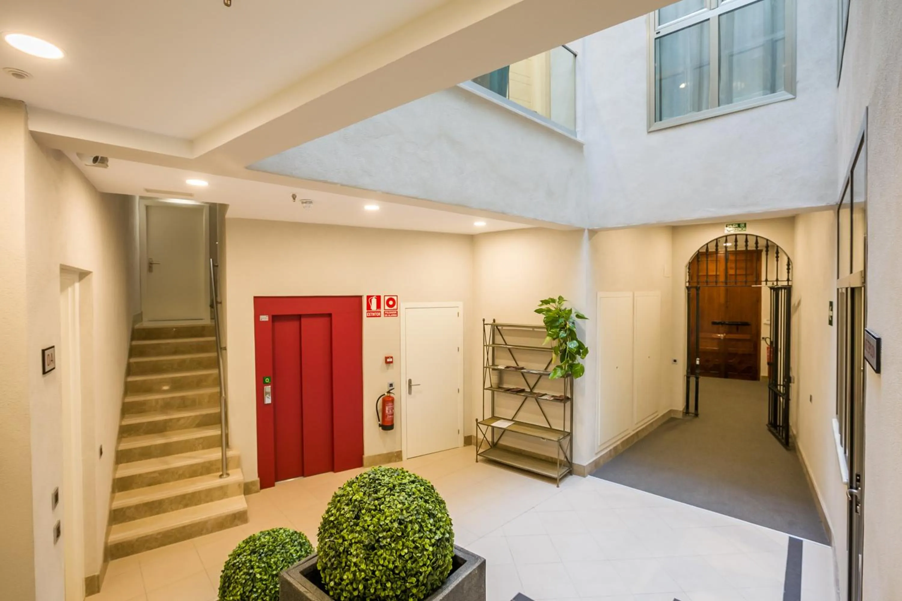 Lobby or reception in Welldone Cathedral Suites